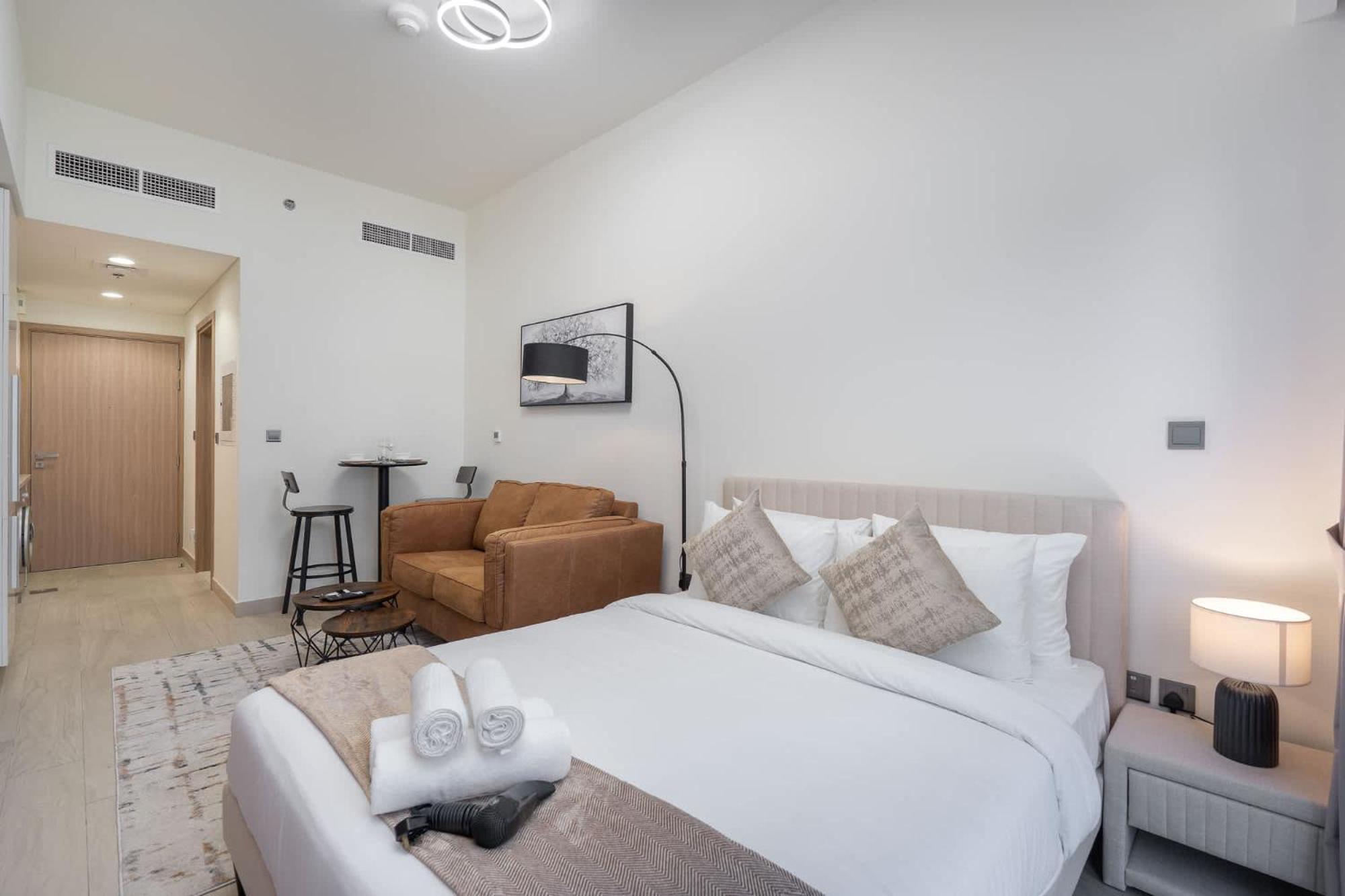 Sleek In Azizi Riviera Meydan! Apartment
