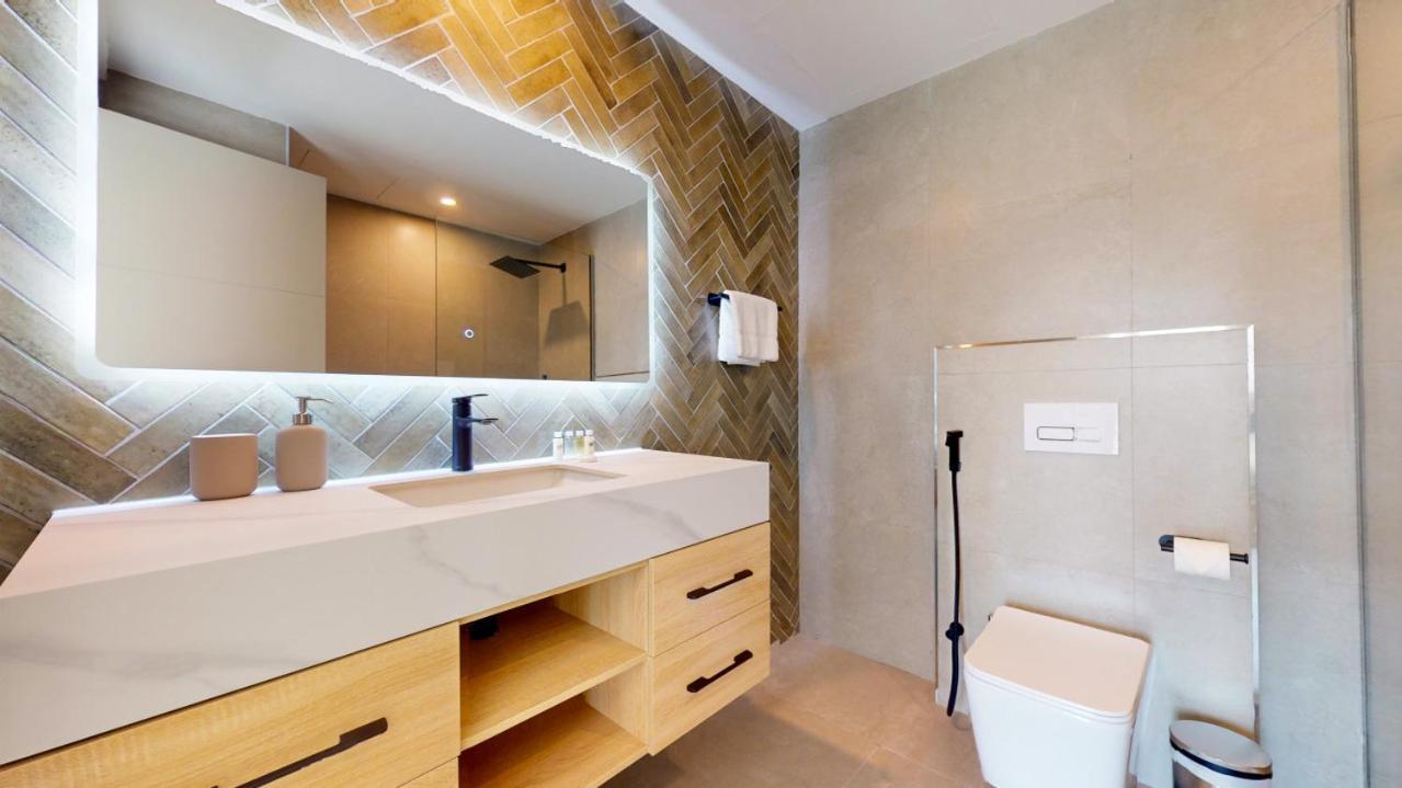 Apartment The Point Tower - Vibrant One Bed In Marina *
