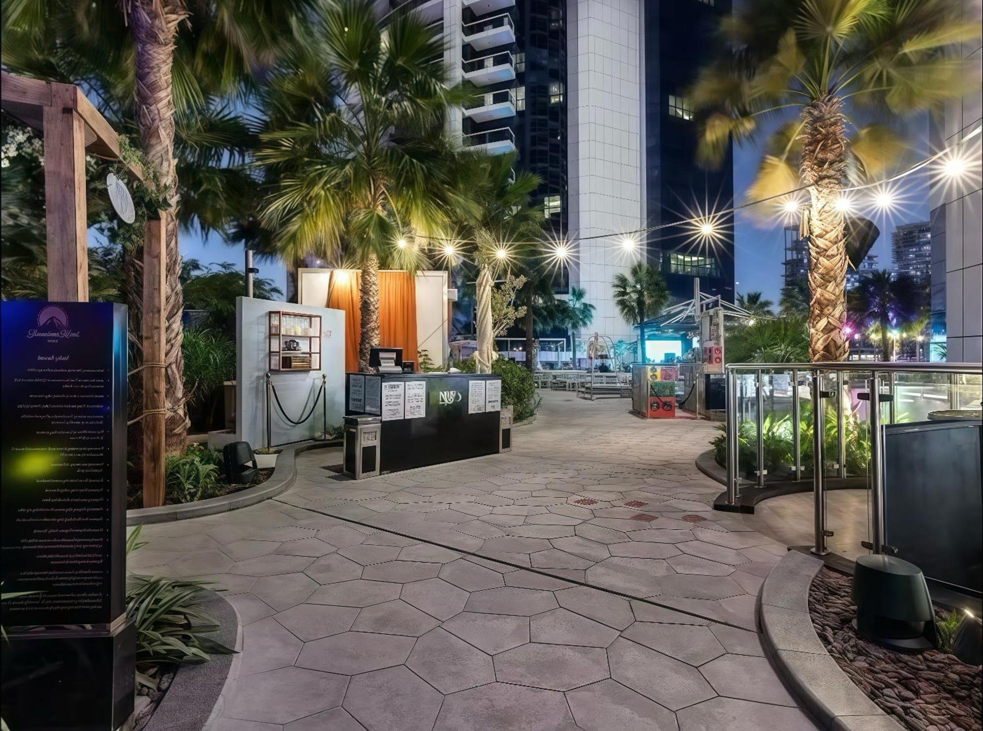 Paramount Apartment