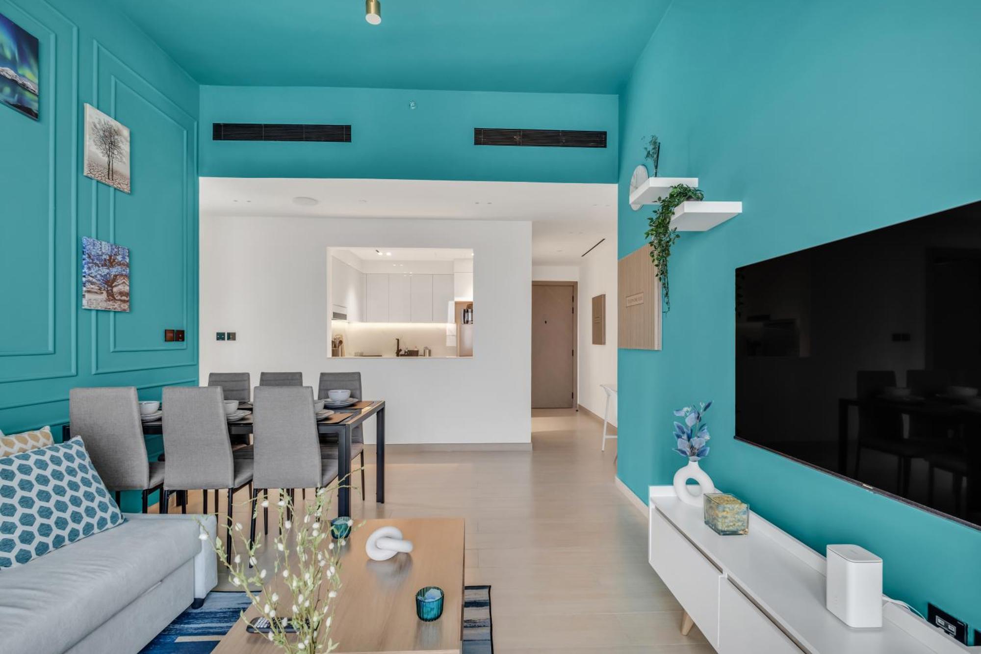 Chic 2br For 6 With King Bed, Pool, Stunning Views Apartamento