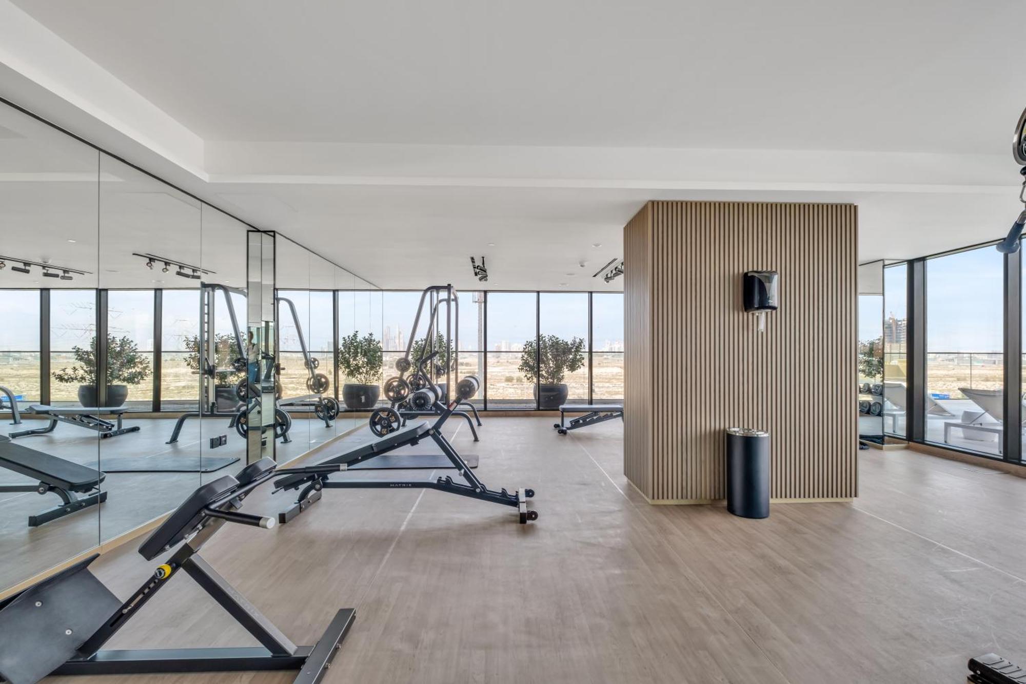 Chic 2br For 6 With King Bed, Pool, Stunning Views Dubái