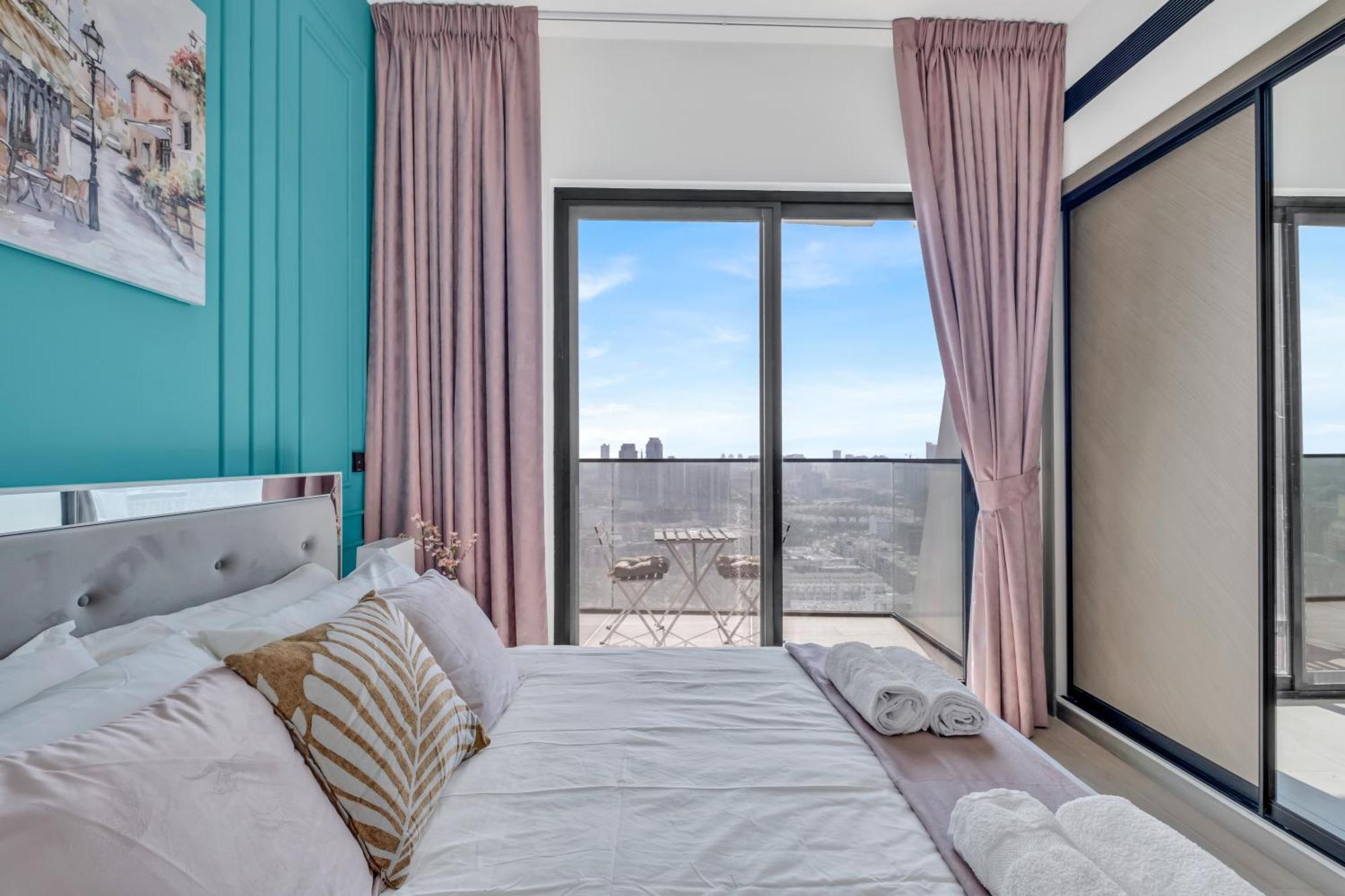 Chic 2br For 6 With King Bed, Pool, Stunning Views Dubái