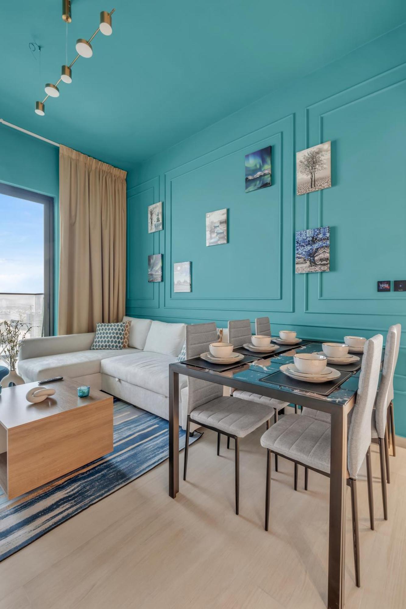 Chic 2br For 6 With King Bed, Pool, Stunning Views * Dubái