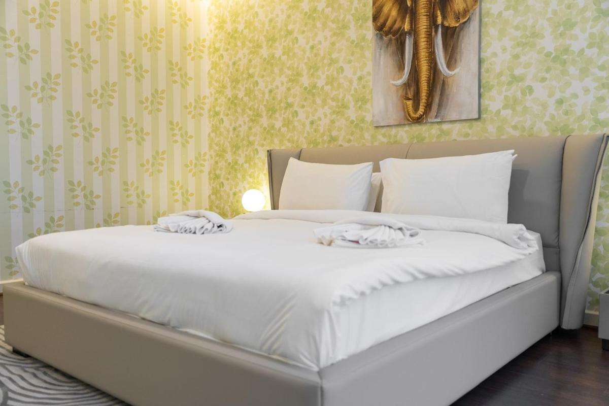 Appartamento Spacious 3-bedroom With Comfortable Living Area In Marina Dubai
