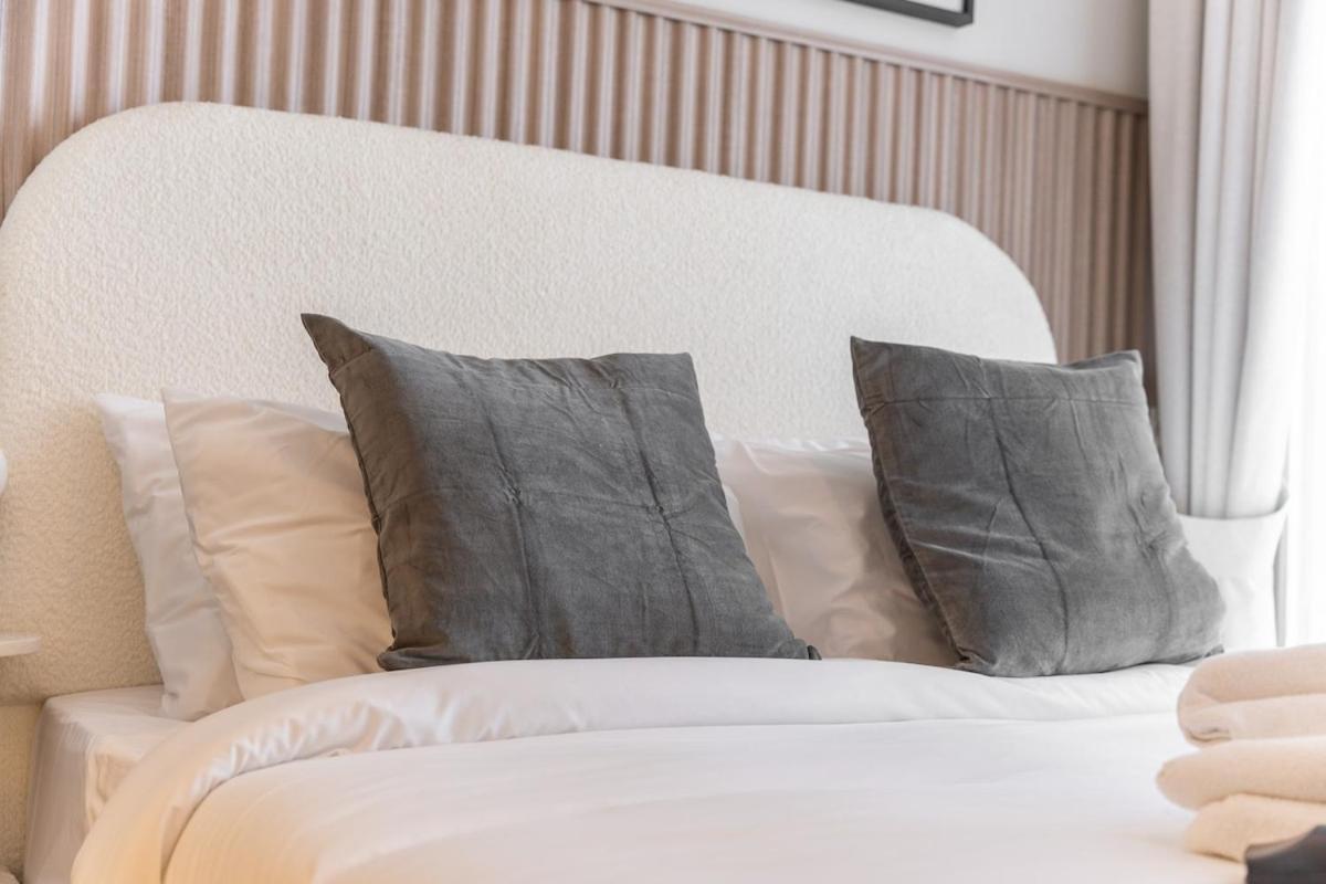 Serene 2-bedroom With Views Of The Cityscape At Aykon City Tower C In Business Bay Appartamento