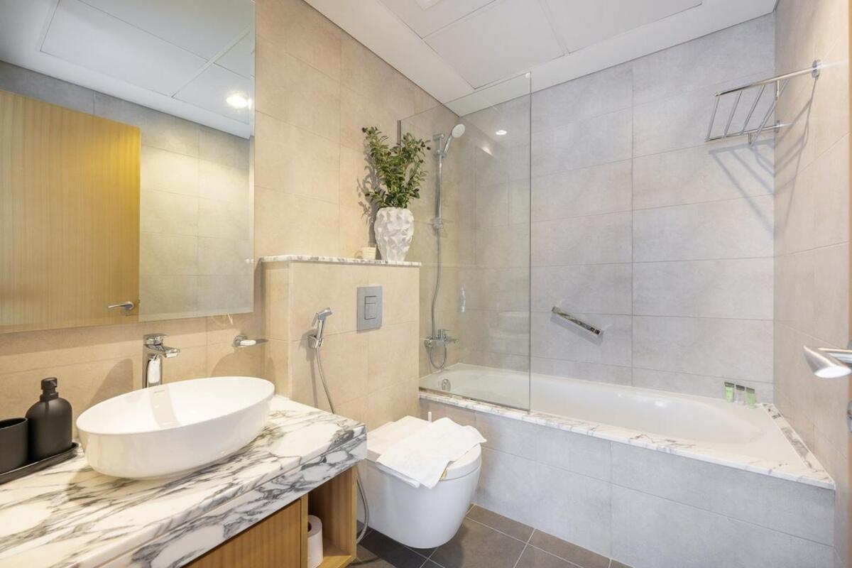 Appartamento Serene 2-bedroom With Views Of The Cityscape At Aykon City Tower C In Business Bay *