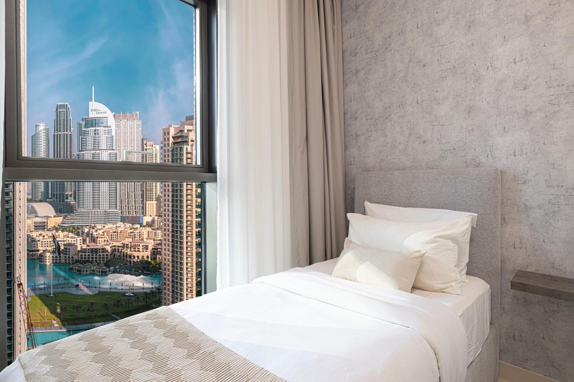 Glorious Burj Khalifa & Fountain Views, 4bdr Apartamento *