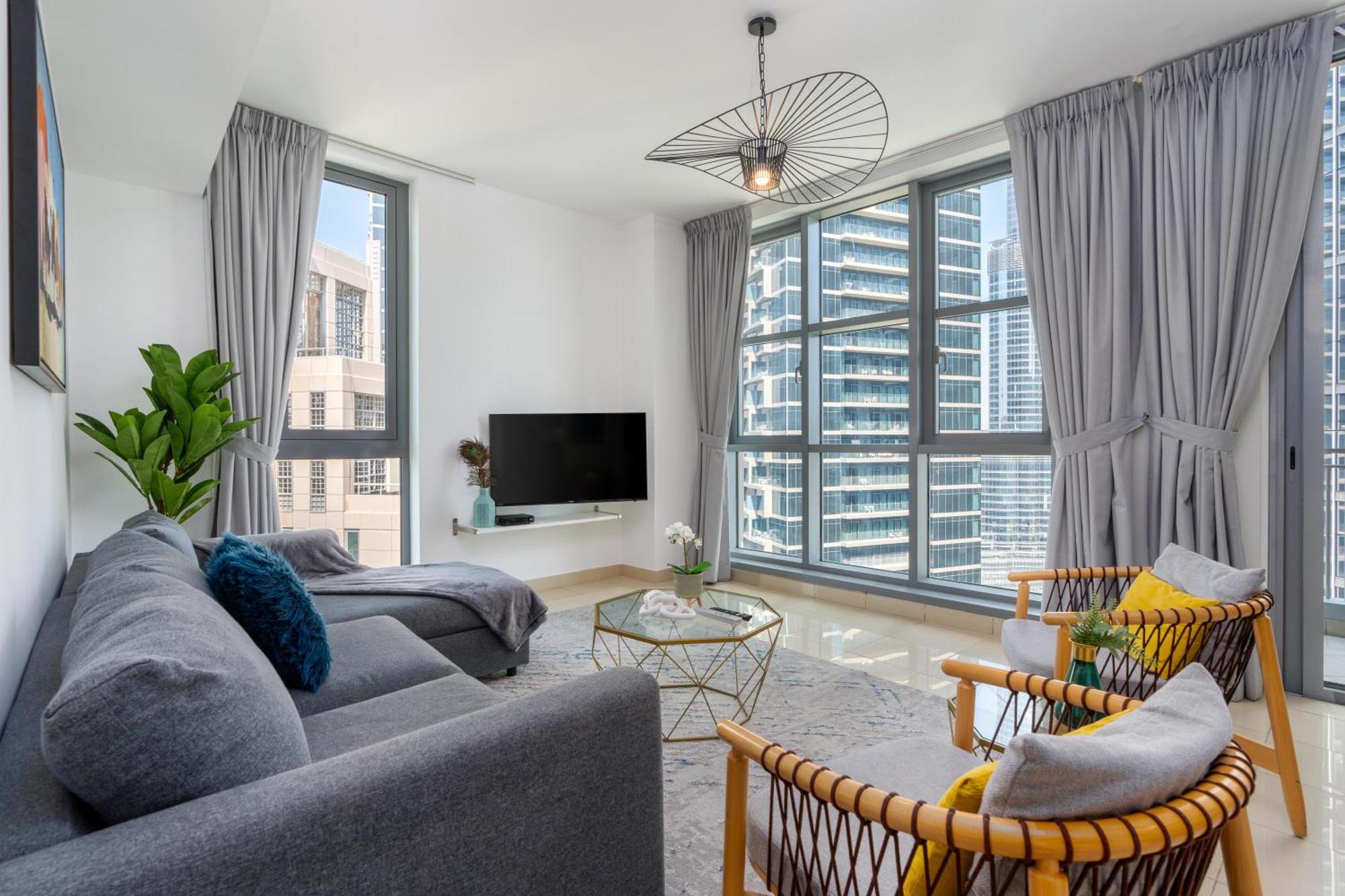 Burj Khalifa Views - 5 Min Walk From Mall - Upgraded - Designer Choice - 8 People - Opera * Dubai