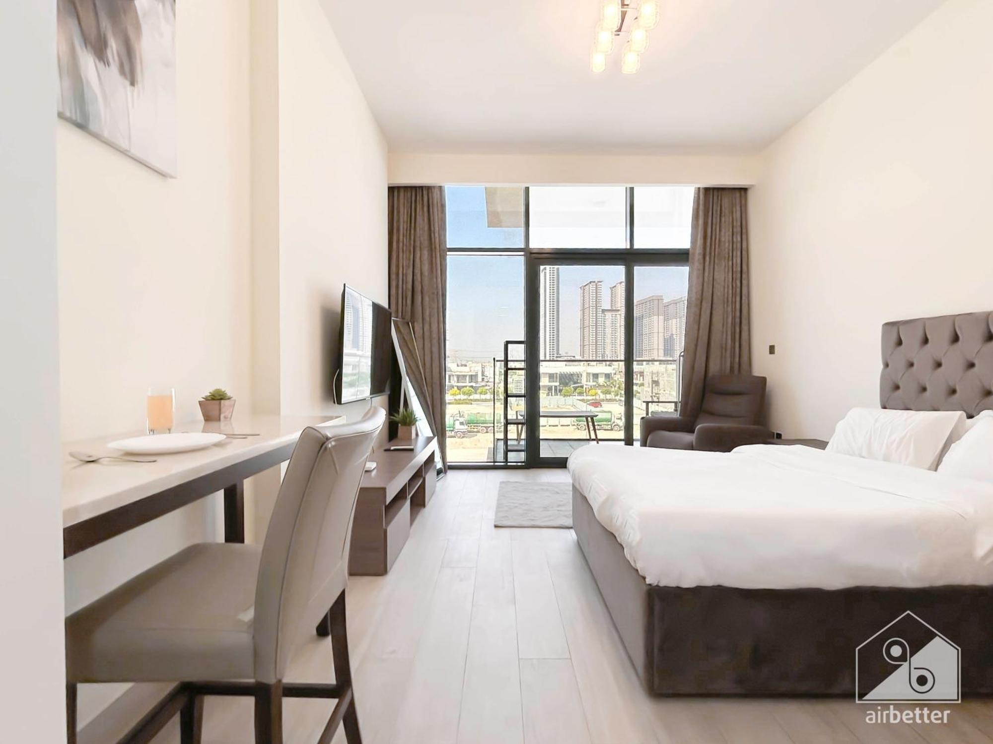 Azizi Riviera Balcony & Comfort In Meydan Appartement