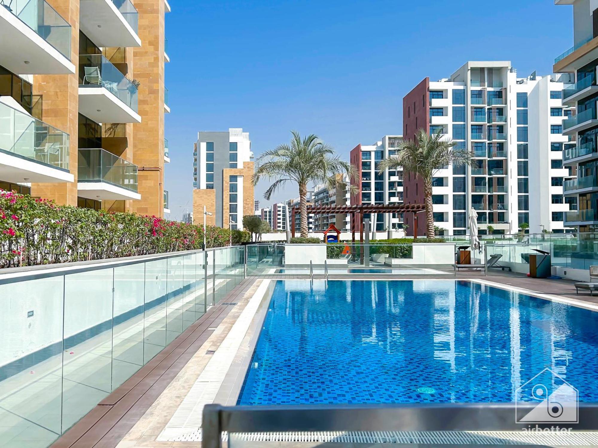 Azizi Riviera Balcony & Comfort In Meydan *