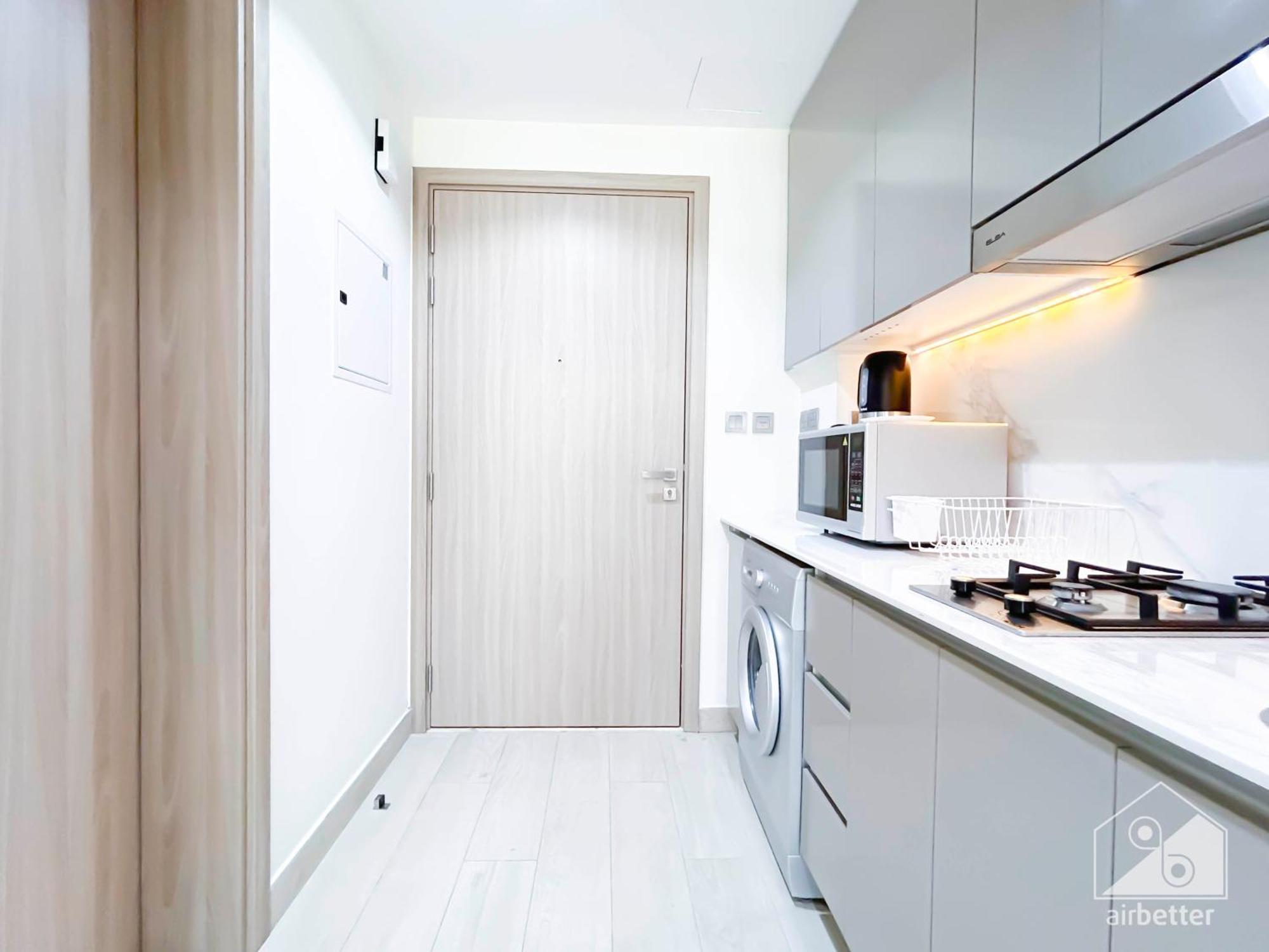 Azizi Riviera Balcony & Comfort In Meydan