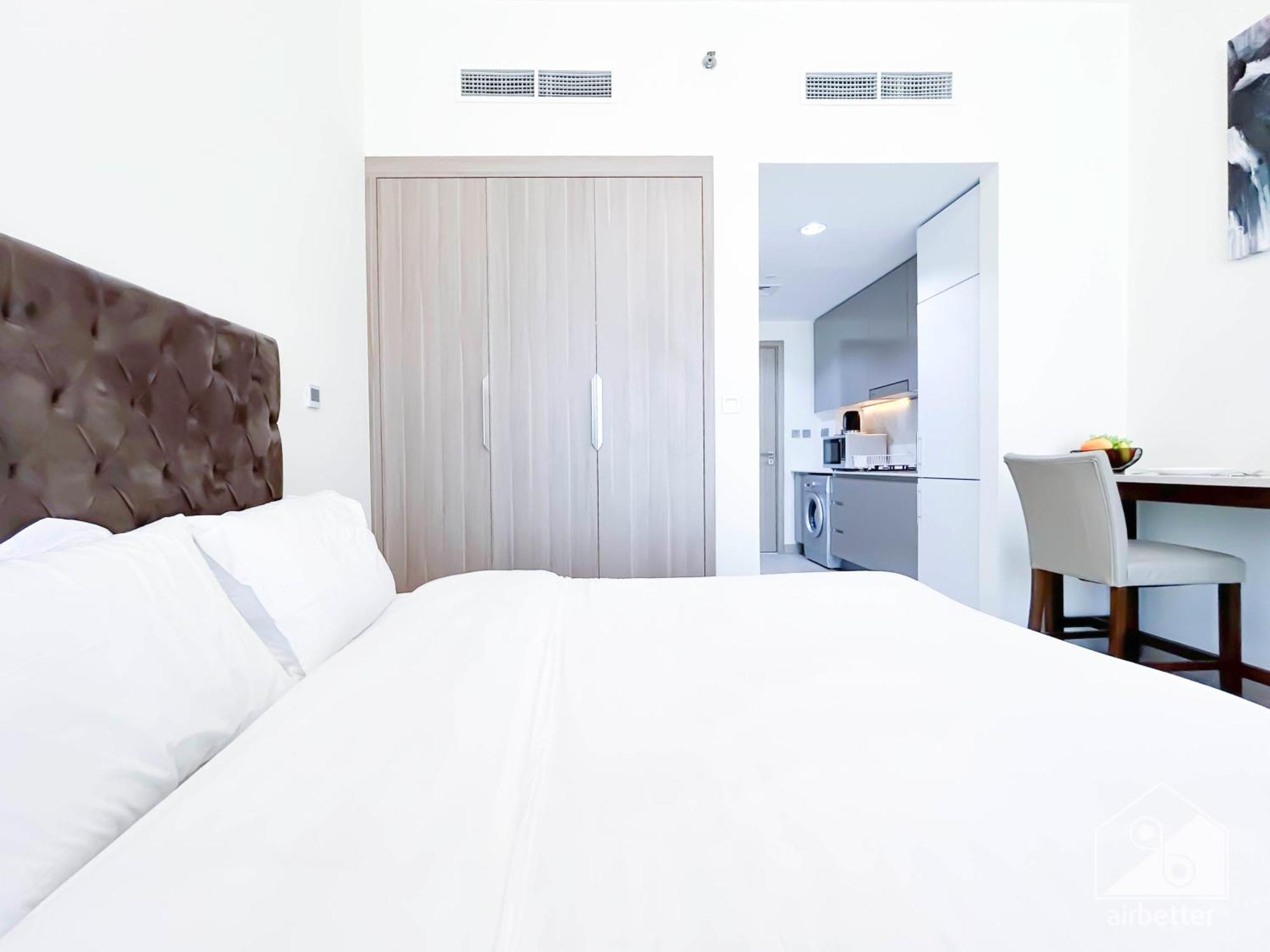 Azizi Riviera Balcony & Comfort In Meydan Appartement *
