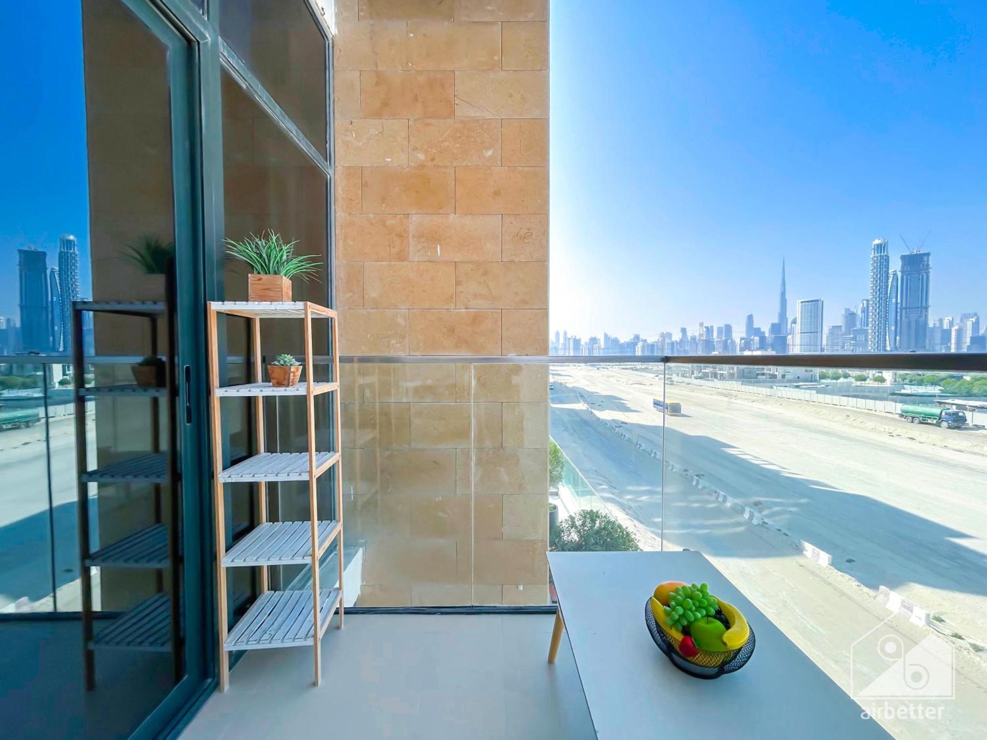 Azizi Riviera Balcony & Comfort In Meydan Appartement