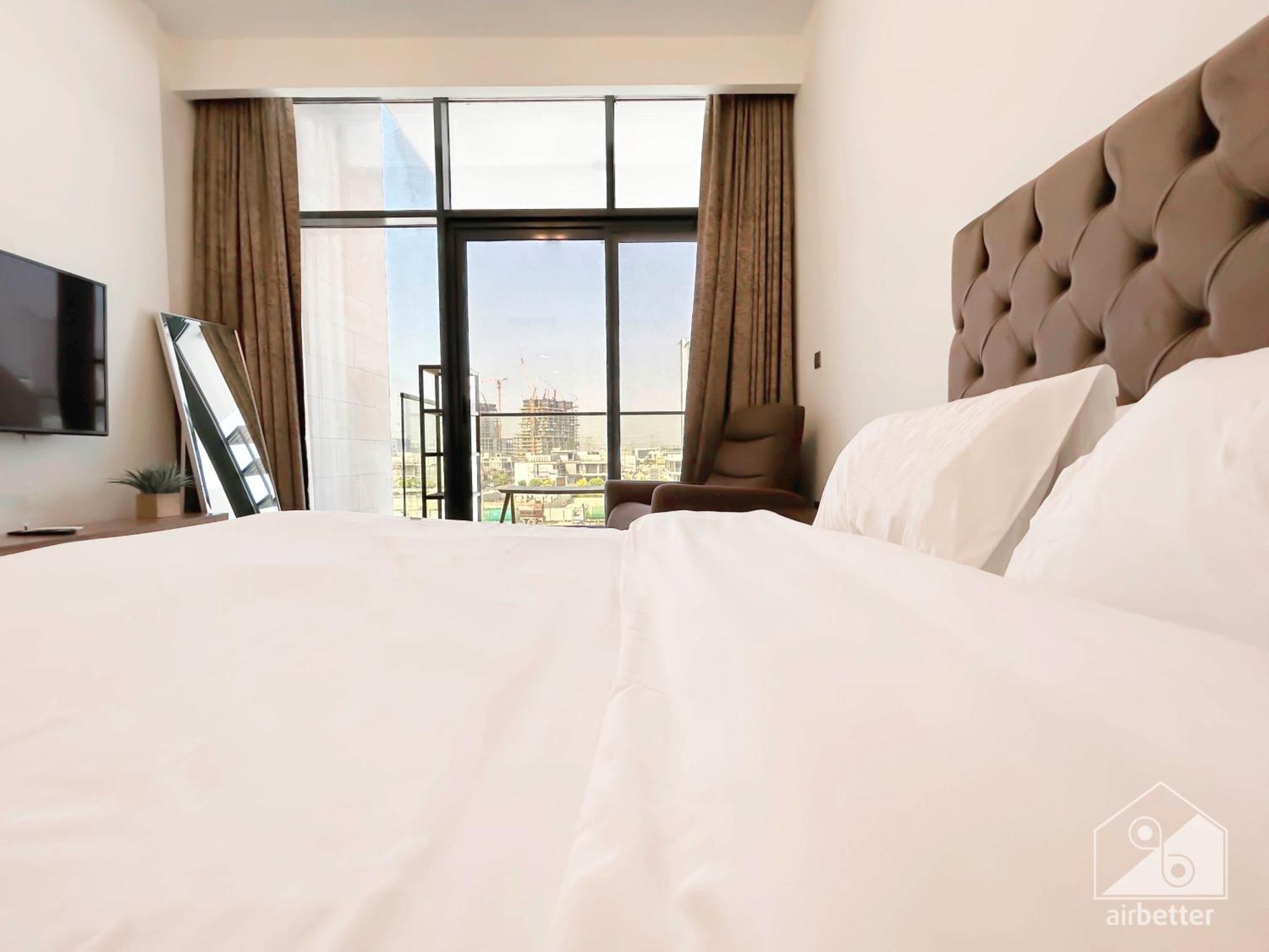 Azizi Riviera Balcony & Comfort In Meydan Appartement