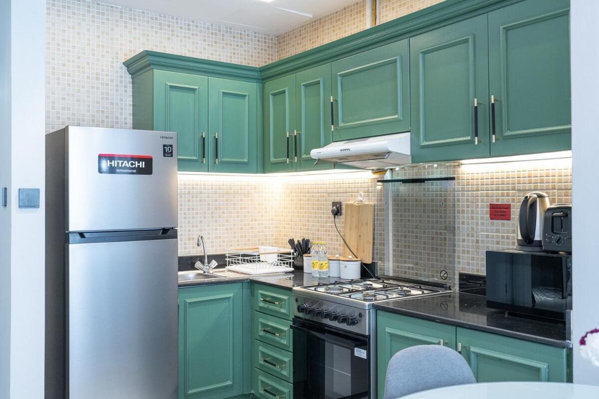 Artistic 1-bedroom Perfect For Couple At Mayfair Tower, Business Bay! *