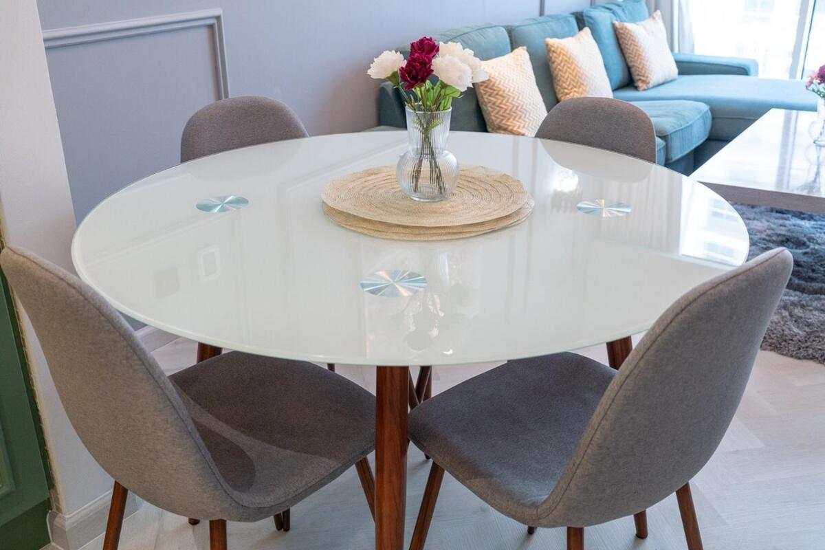 Apartment Artistic 1-bedroom Perfect For Couple At Mayfair Tower, Business Bay! *