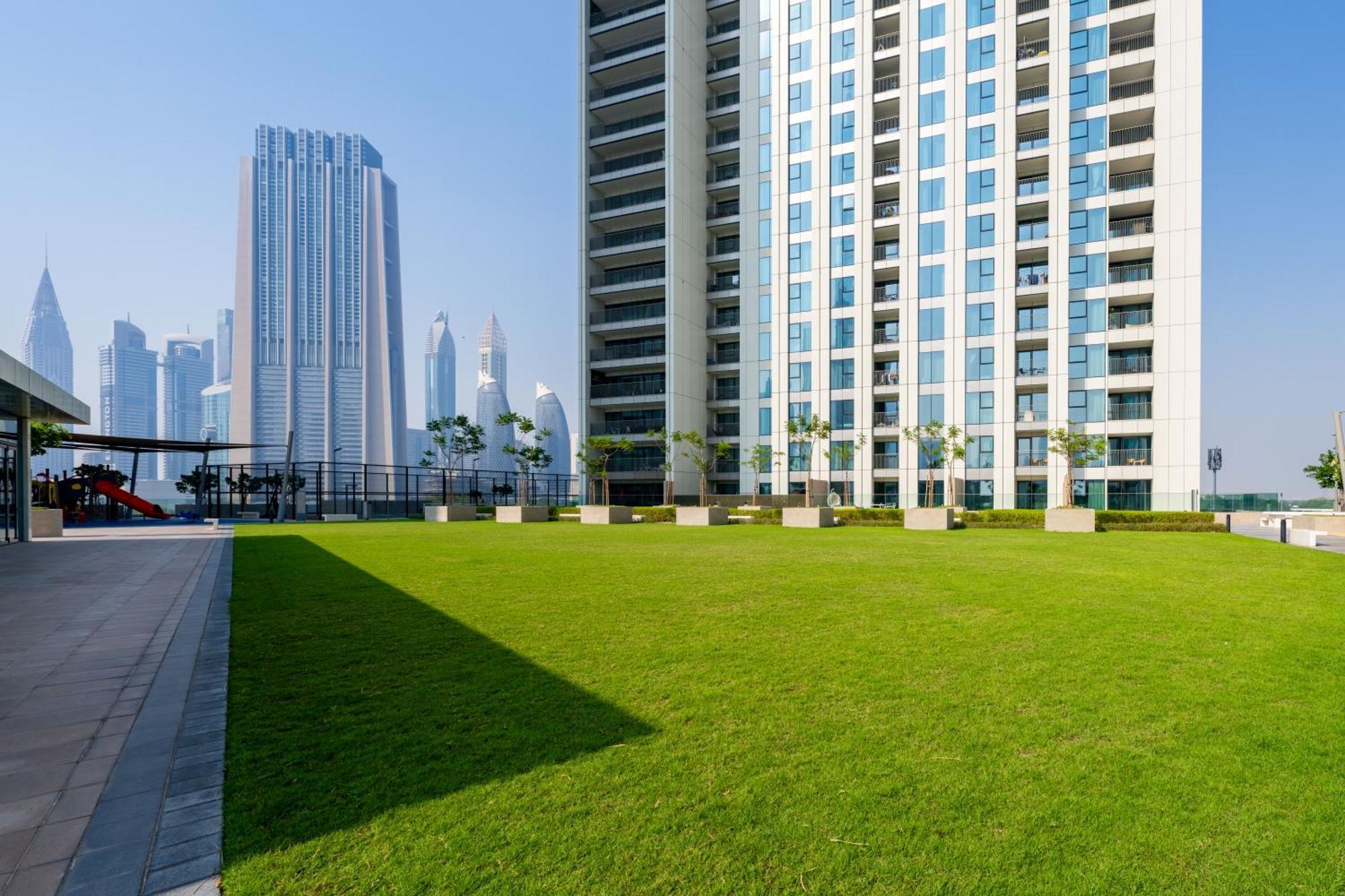 Exclusive Front Row Seats To Burj Khalifa Fireworks From Penthouse Level, Downtown Appartement