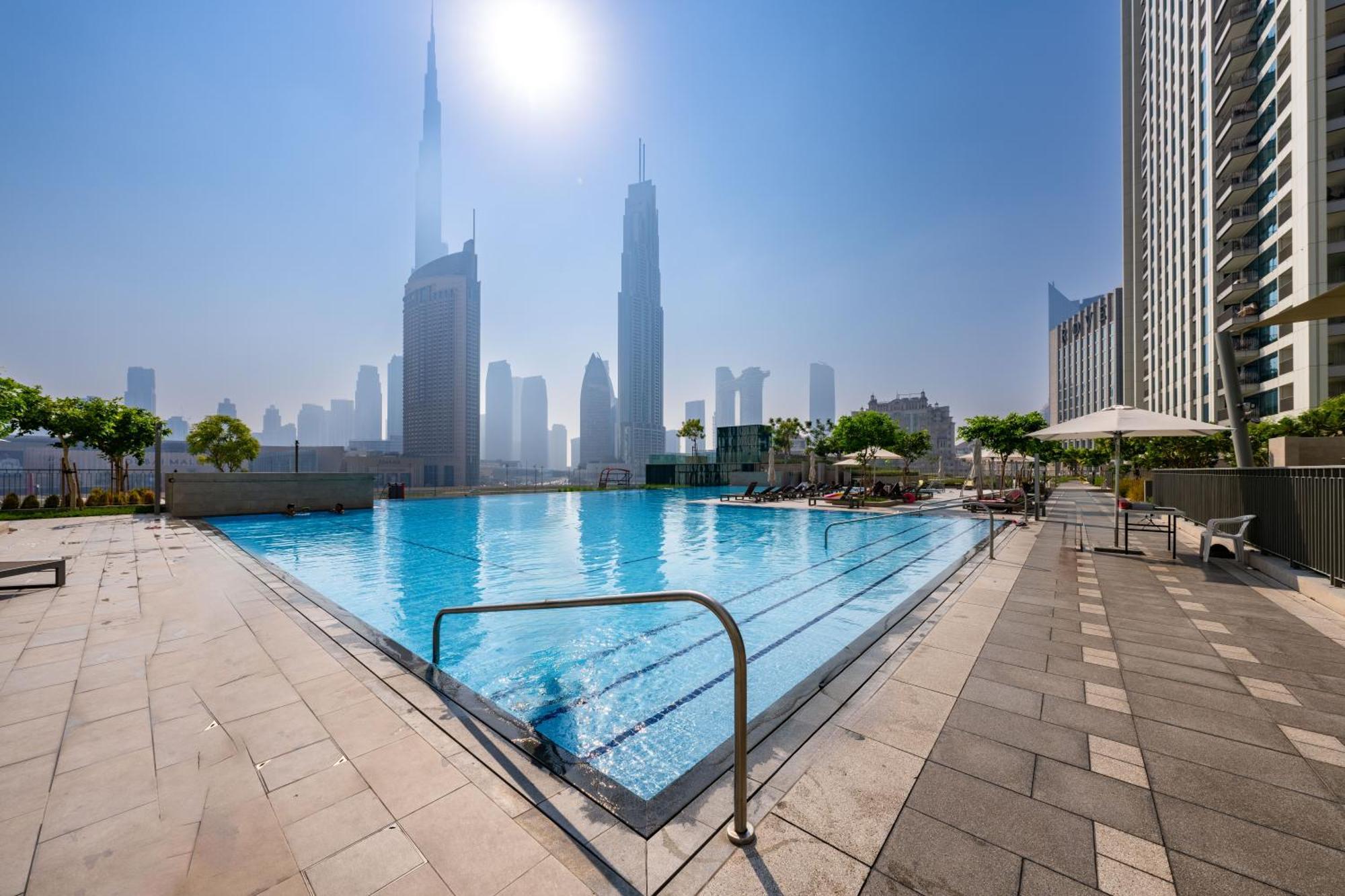 Exclusive Front Row Seats To Burj Khalifa Fireworks From Penthouse Level, Downtown Dubaï