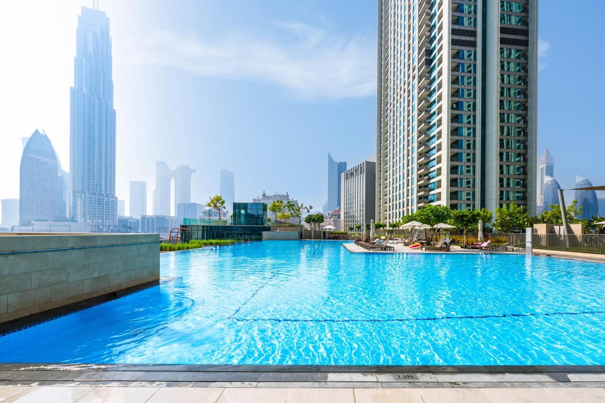Exclusive Front Row Seats To Burj Khalifa Fireworks From Penthouse Level, Downtown Appartement *