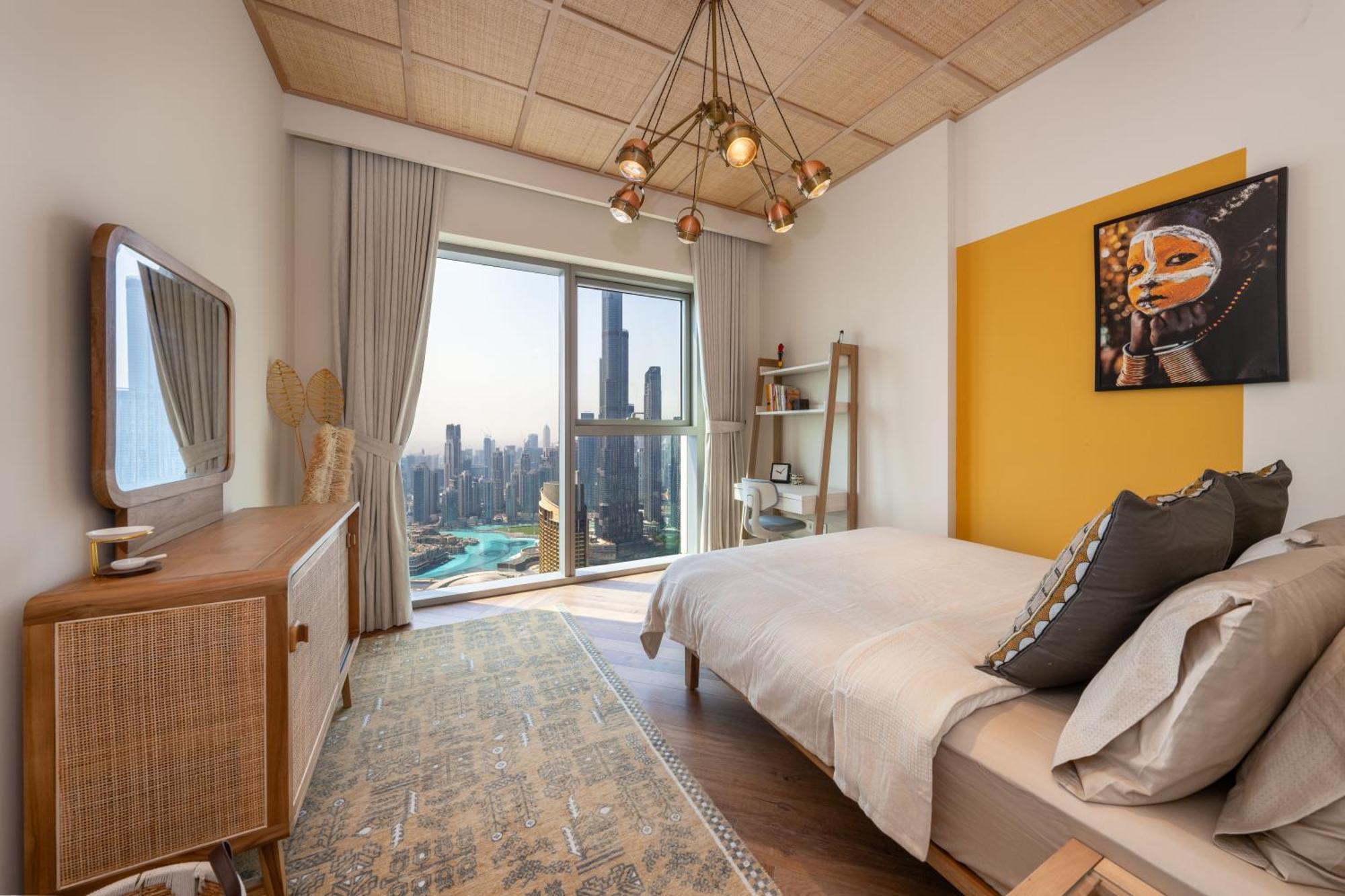 Exclusive Front Row Seats To Burj Khalifa Fireworks From Penthouse Level, Downtown Appartement