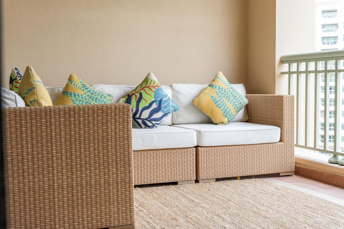 Spacious 3-bedrooms With Cozy Balcony In Palm Jumeira! Lägenhet Dubai