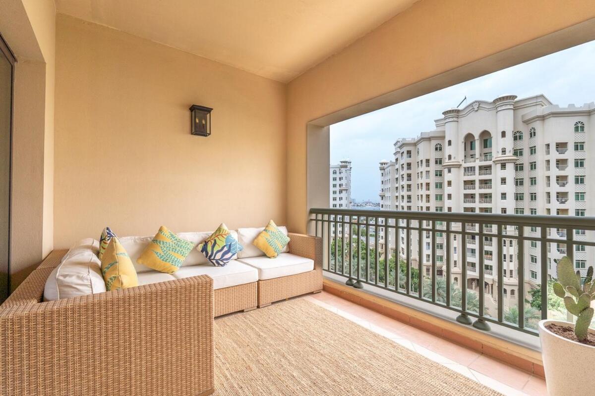 Spacious 3-bedrooms With Cozy Balcony In Palm Jumeira! * Dubai
