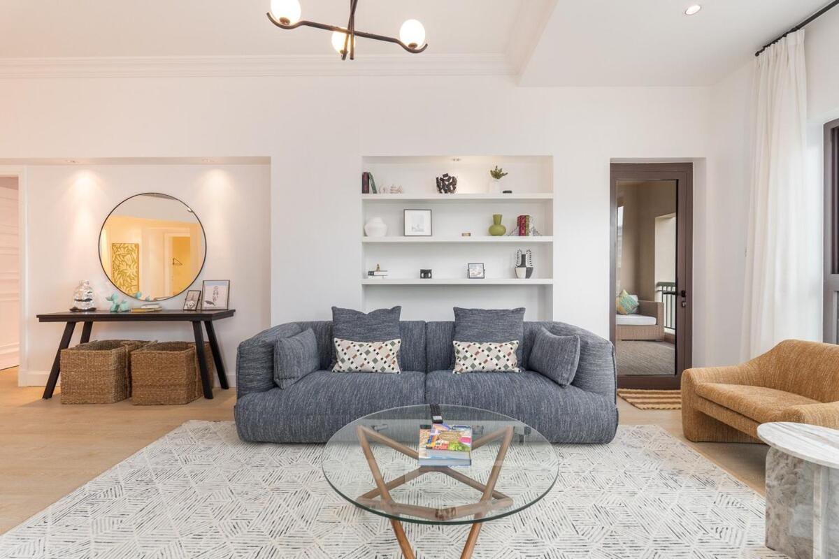 Spacious 3-bedrooms With Cozy Balcony In Palm Jumeira!