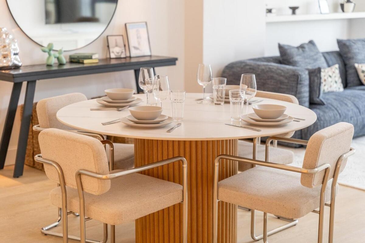 Lägenhet Spacious 3-bedrooms With Cozy Balcony In Palm Jumeira! Dubai