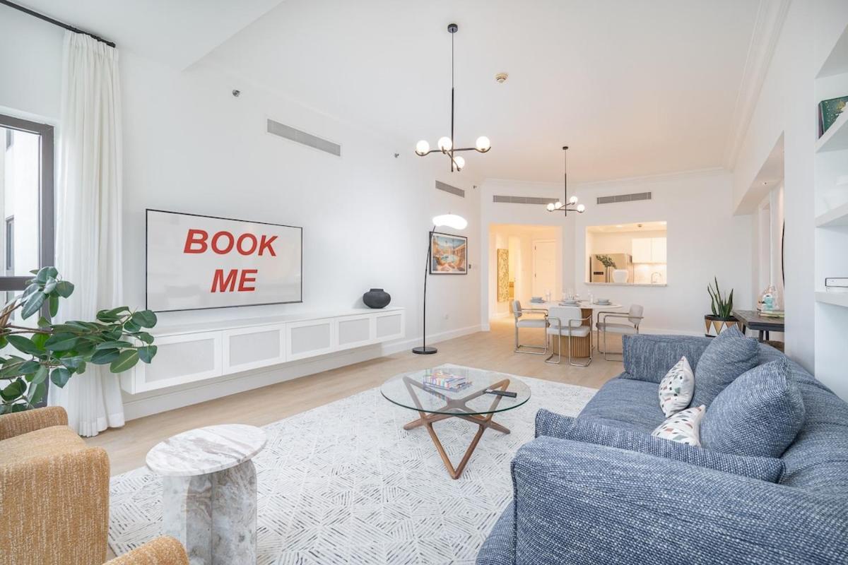 Spacious 3-bedrooms With Cozy Balcony In Palm Jumeira! Dubai