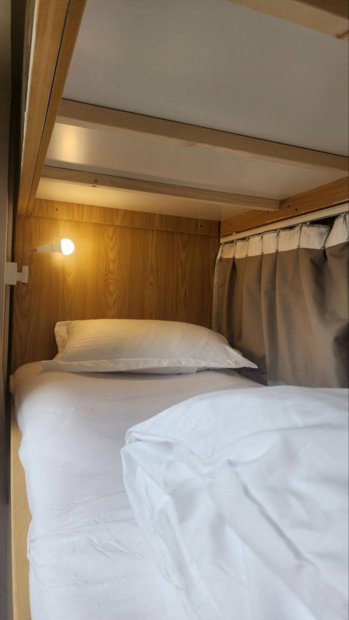Yousleep - Beach View - 5 Min From Metro Vandrerhjem Dubai