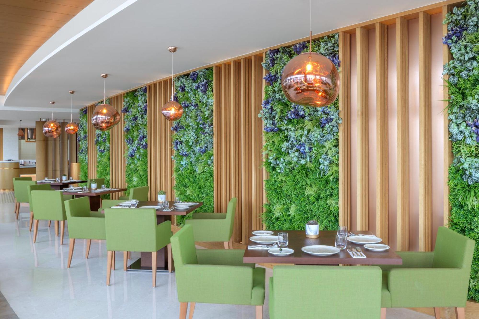 Hilton Creek & Residences Hotell