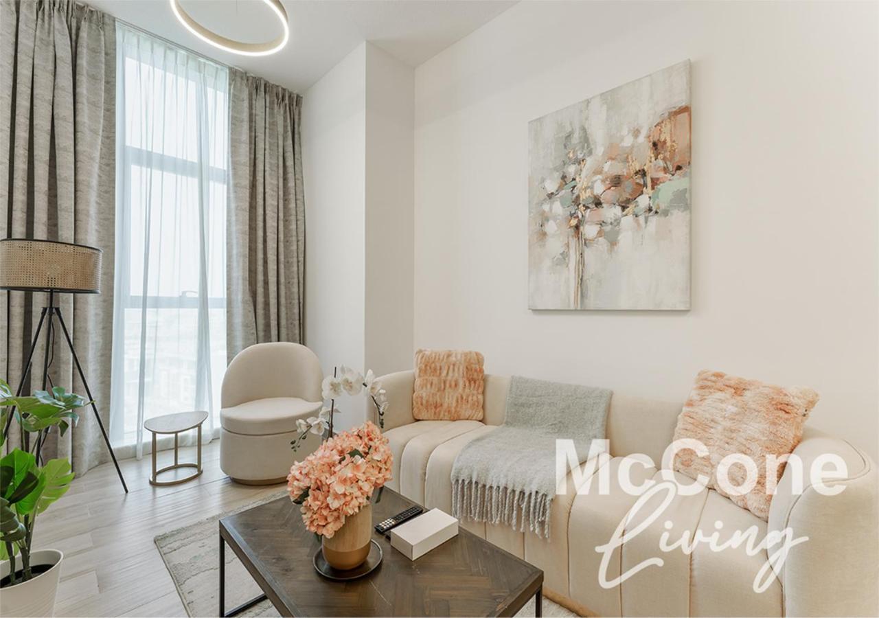 Stylish 1br In Jvc With Pool & Nearby Parks *