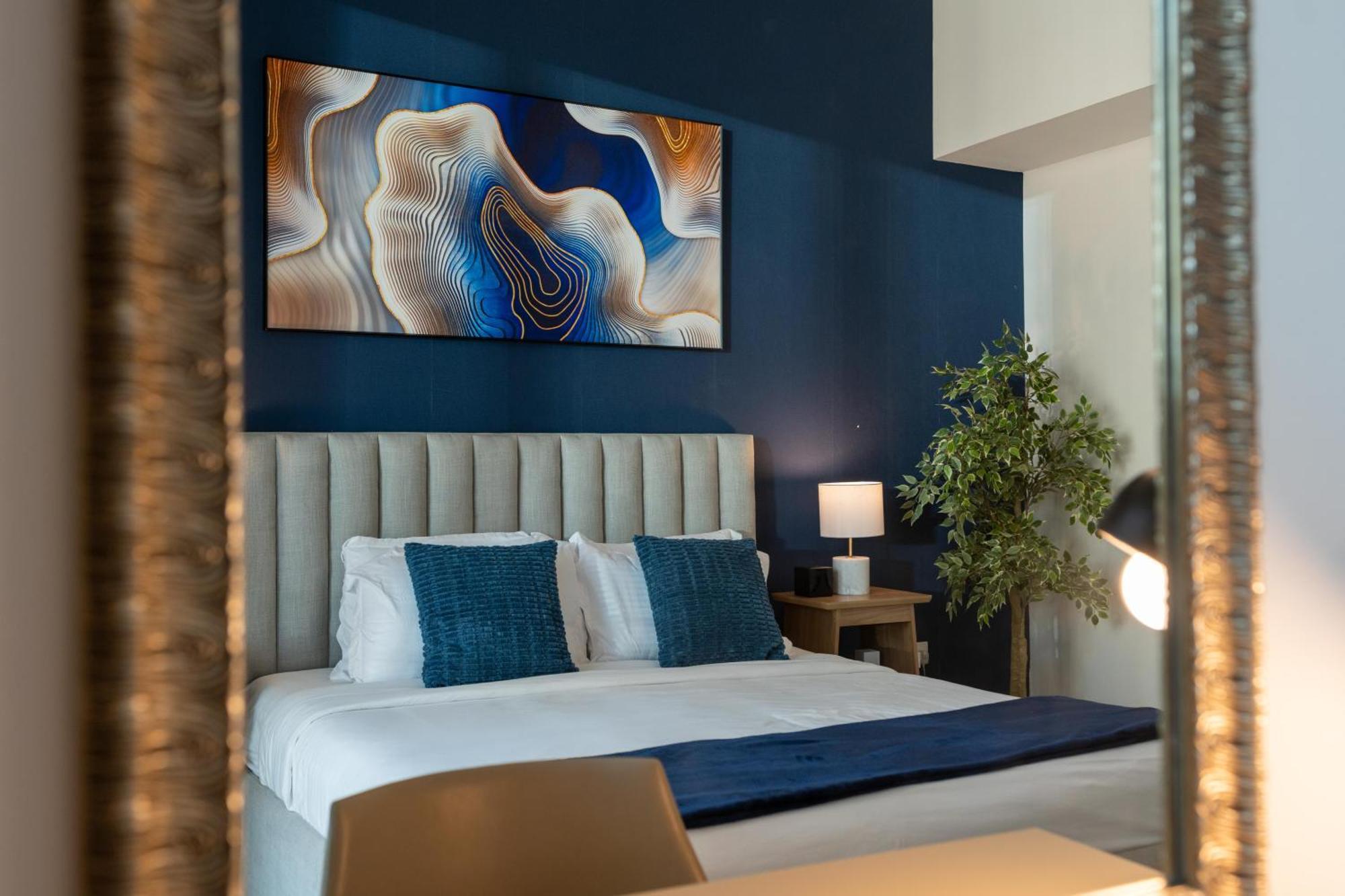 Burj Khalifa Views - 5 Min Walk From Mall - Upgraded - Designer Choice - 8 People - Opera * Dubai