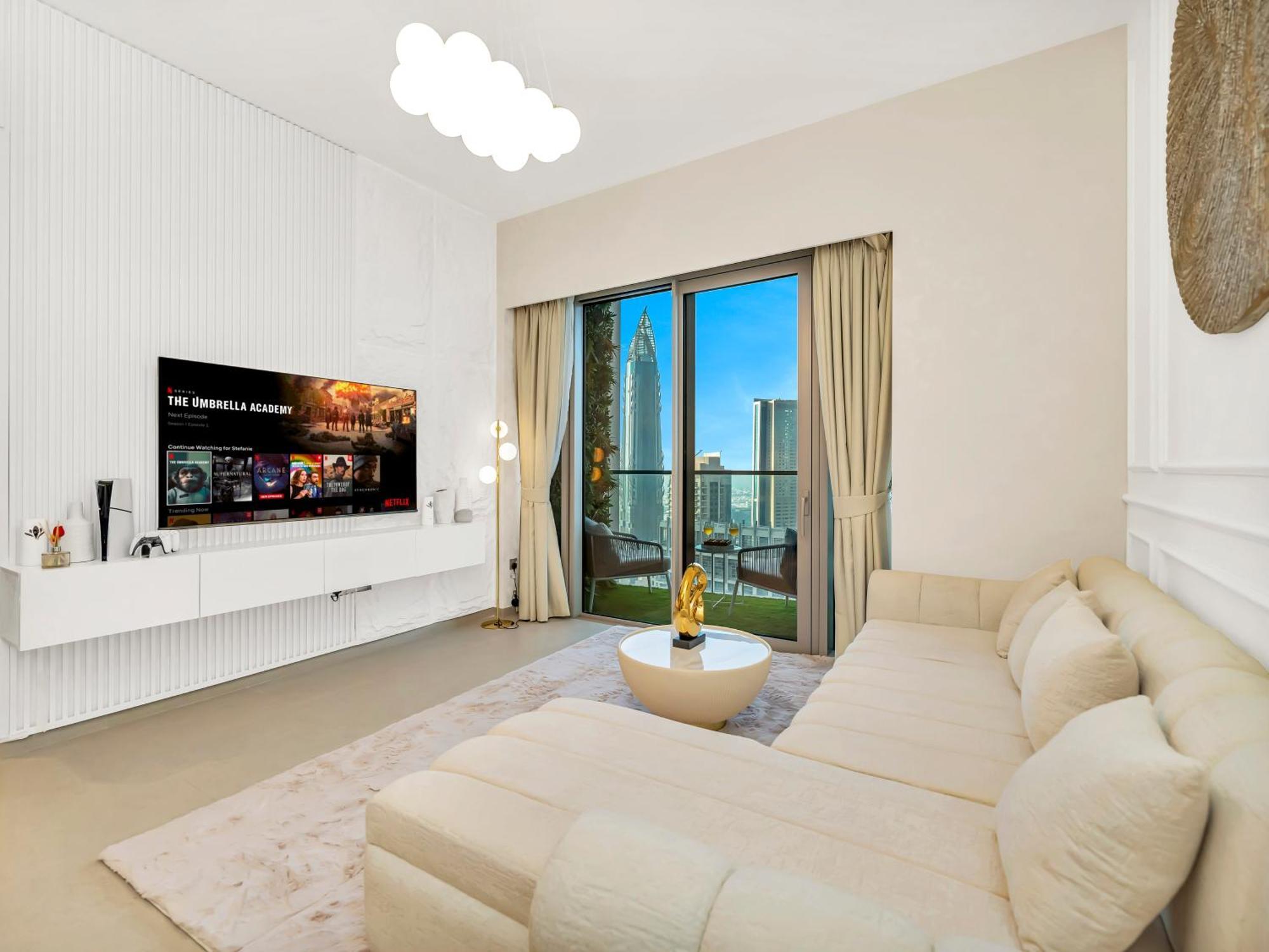 Apartamento Grandeur 2 Bedroom I Burj Khalifa & Fountain Views I Free Parking, Gym, Pool, Wi-fi & Ps5 I By Skyline Serenity