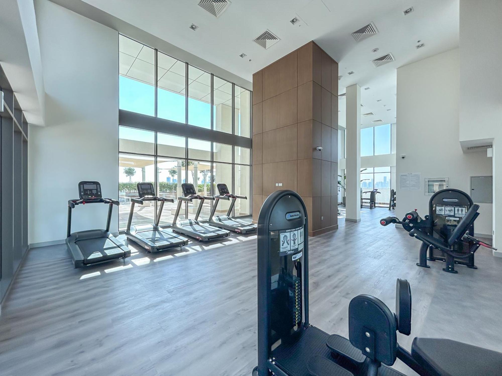 Modern Minutes Away From Downtown Dubaï