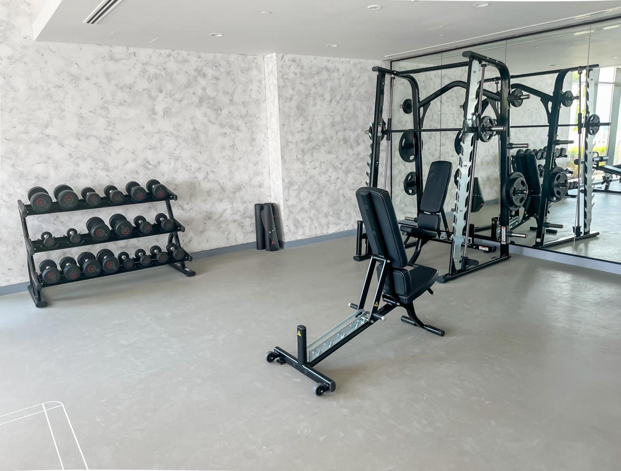 Upscale Family Friendly 4 Bedroom On Private With Amazing Views Apartment *