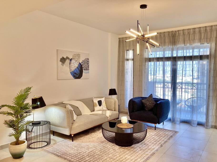 Appartement White Sage Tranquil Haven 1br With Burj Views Dubaï