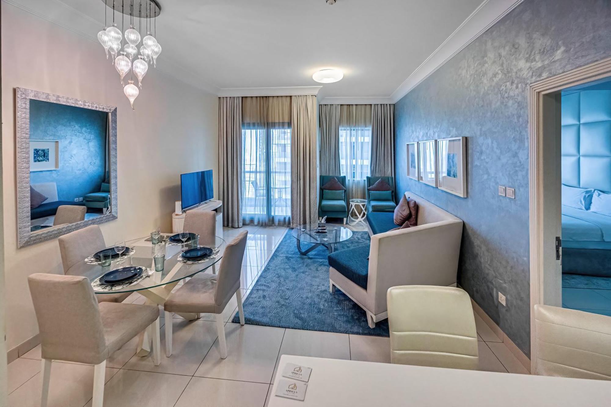 1br Near Mall * Dubai