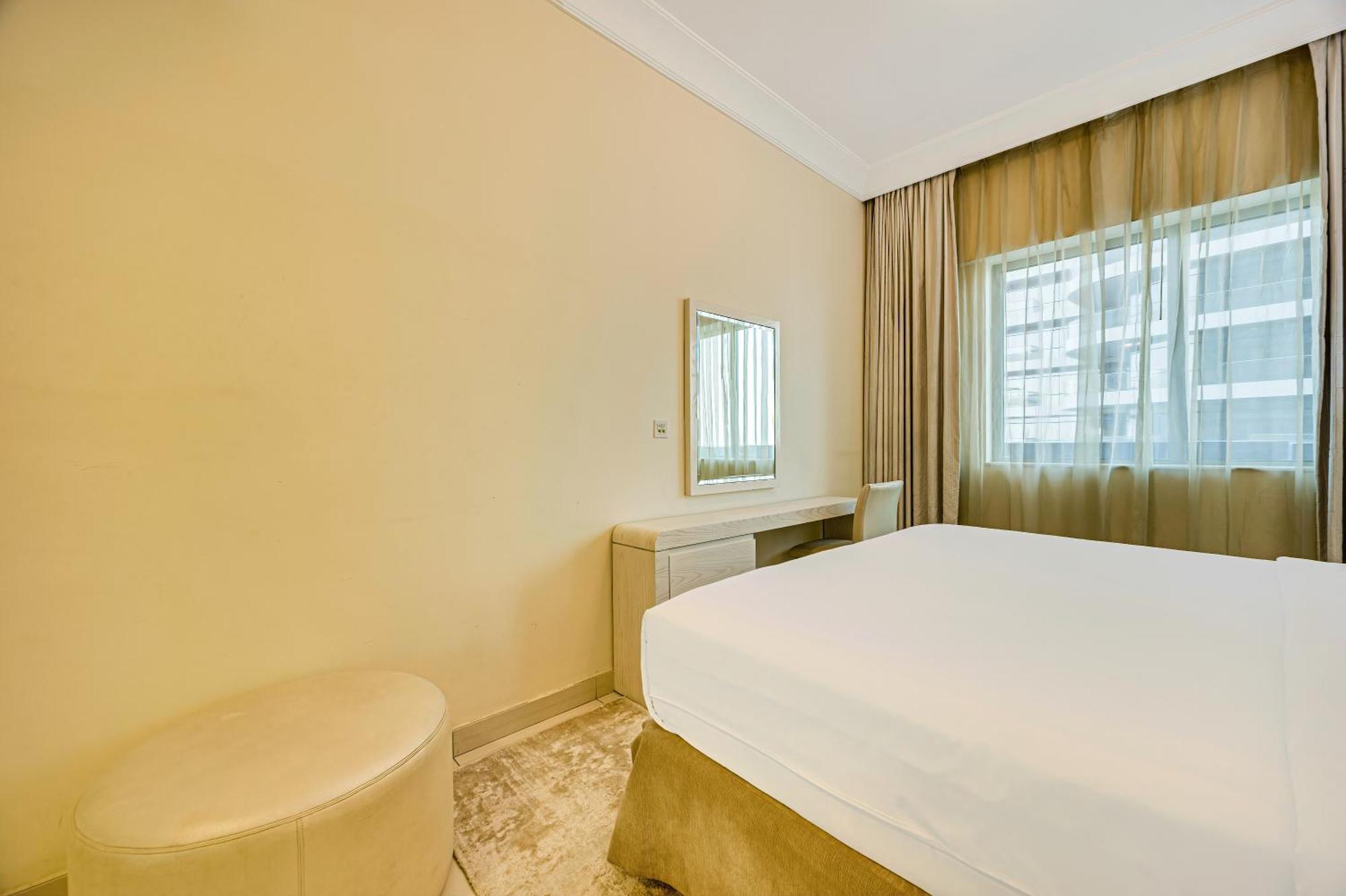 Appartement 1br Near Mall *