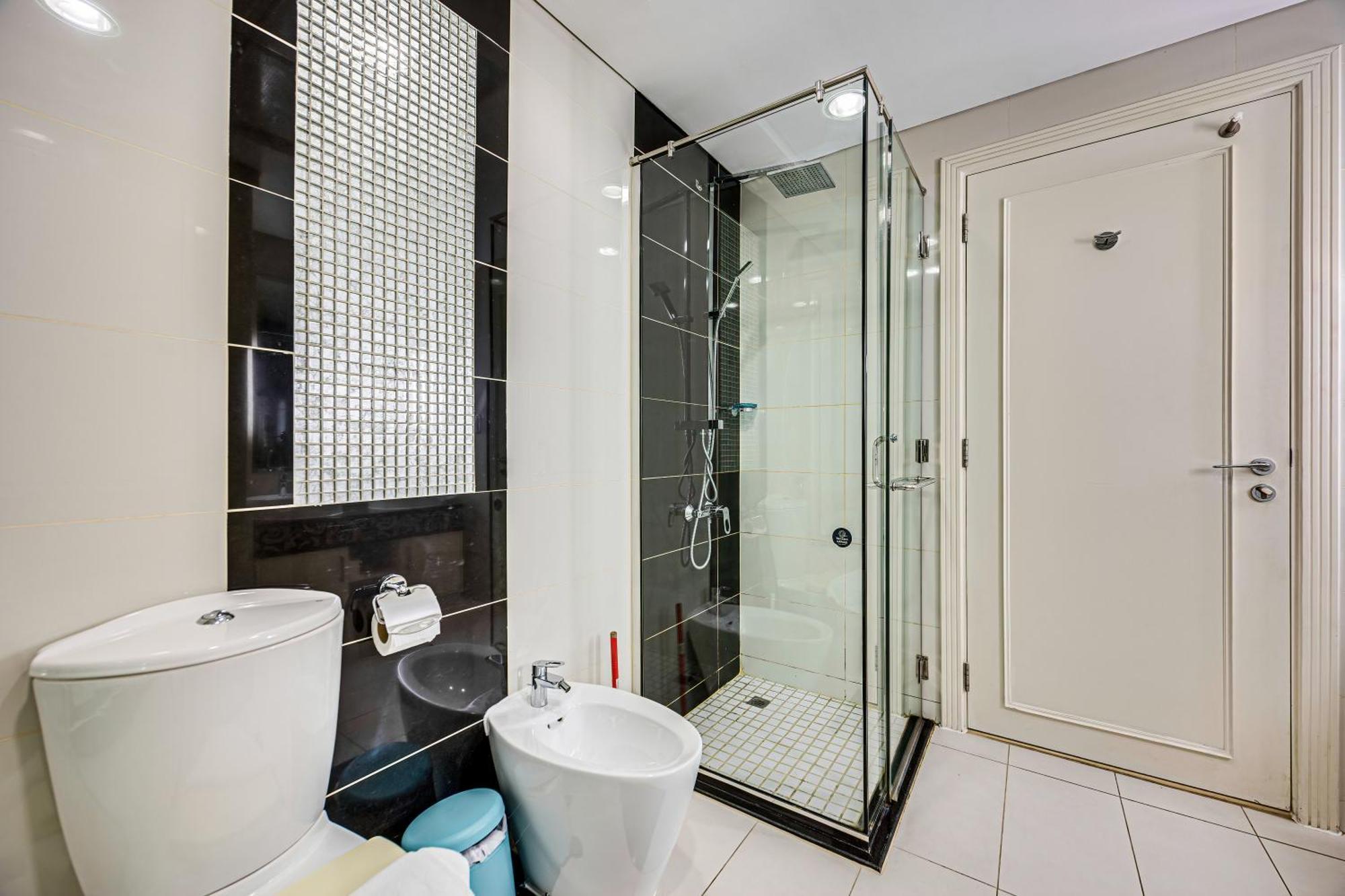 1br Near Mall *