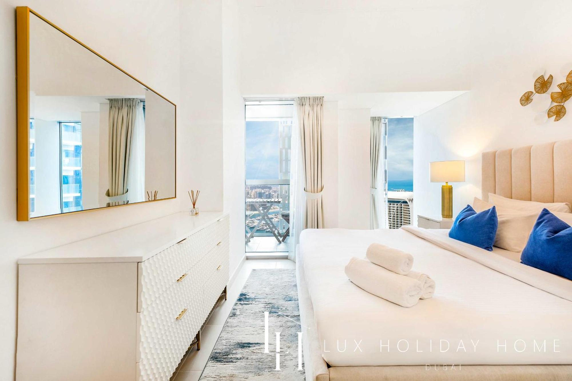 Lux Cayan Superior 3 In Marina Apartment Dubai