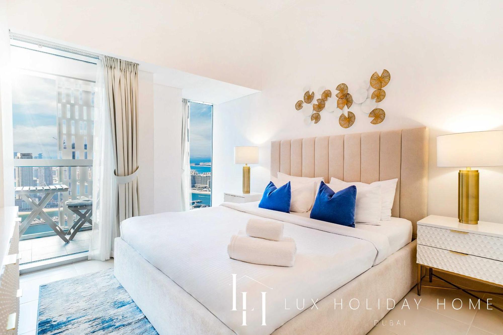 Lux Cayan Superior 3 In Marina Dubai