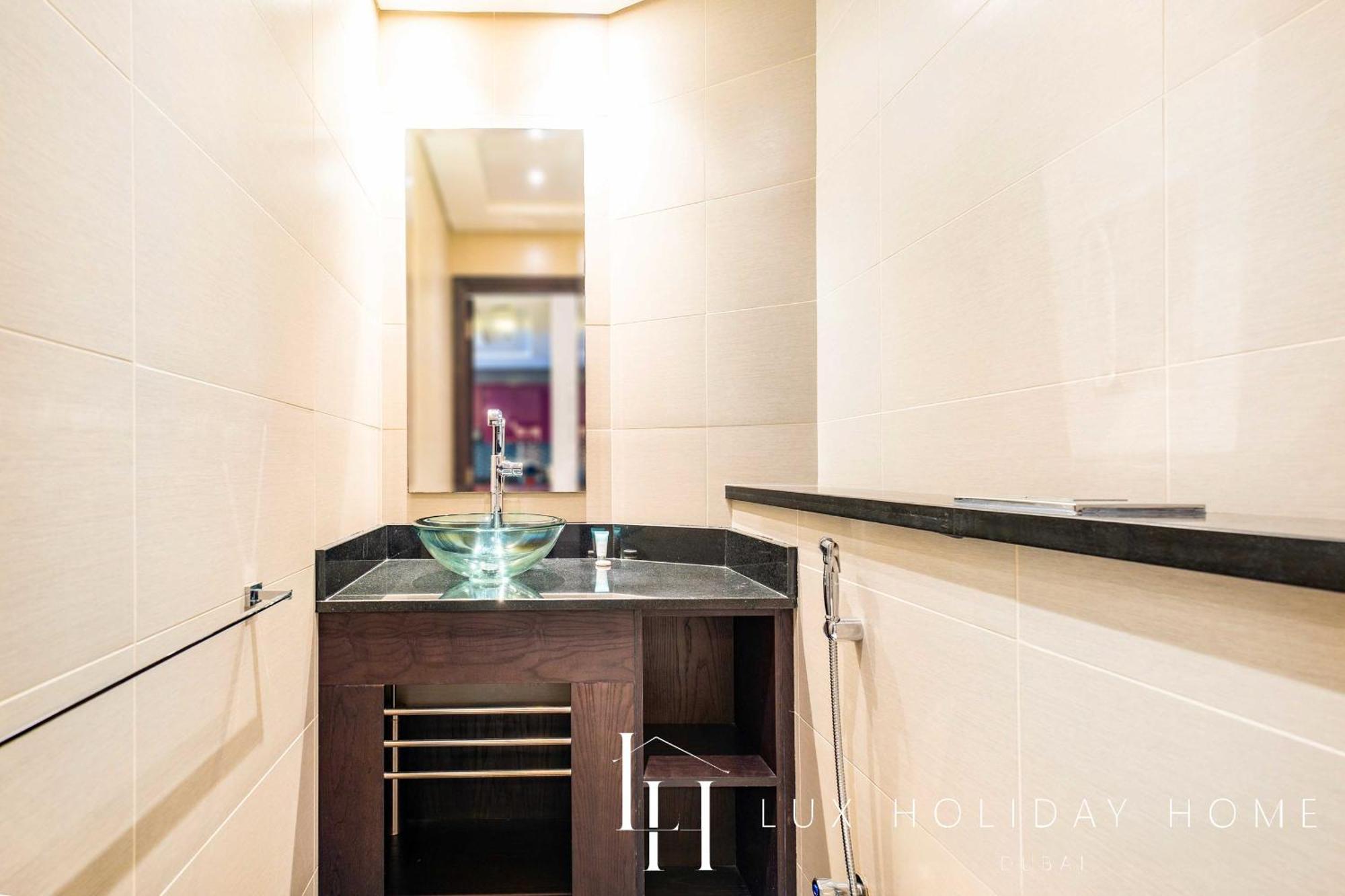 Lux Cayan Superior 3 In Marina Apartment *