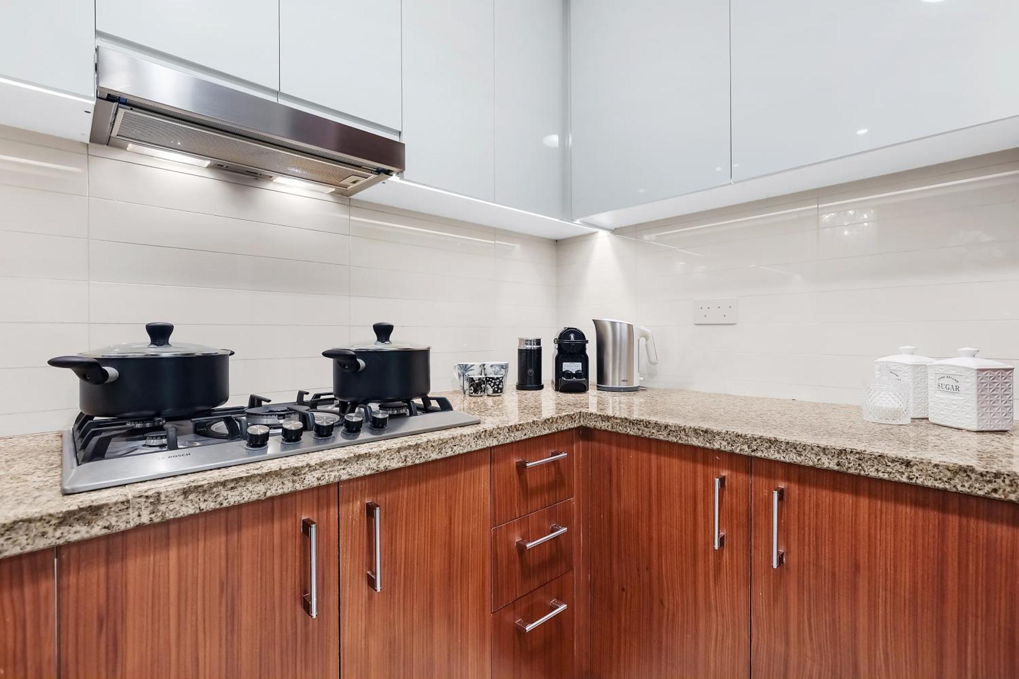 First Class 2br With Full Skyline & Sea View Apartment