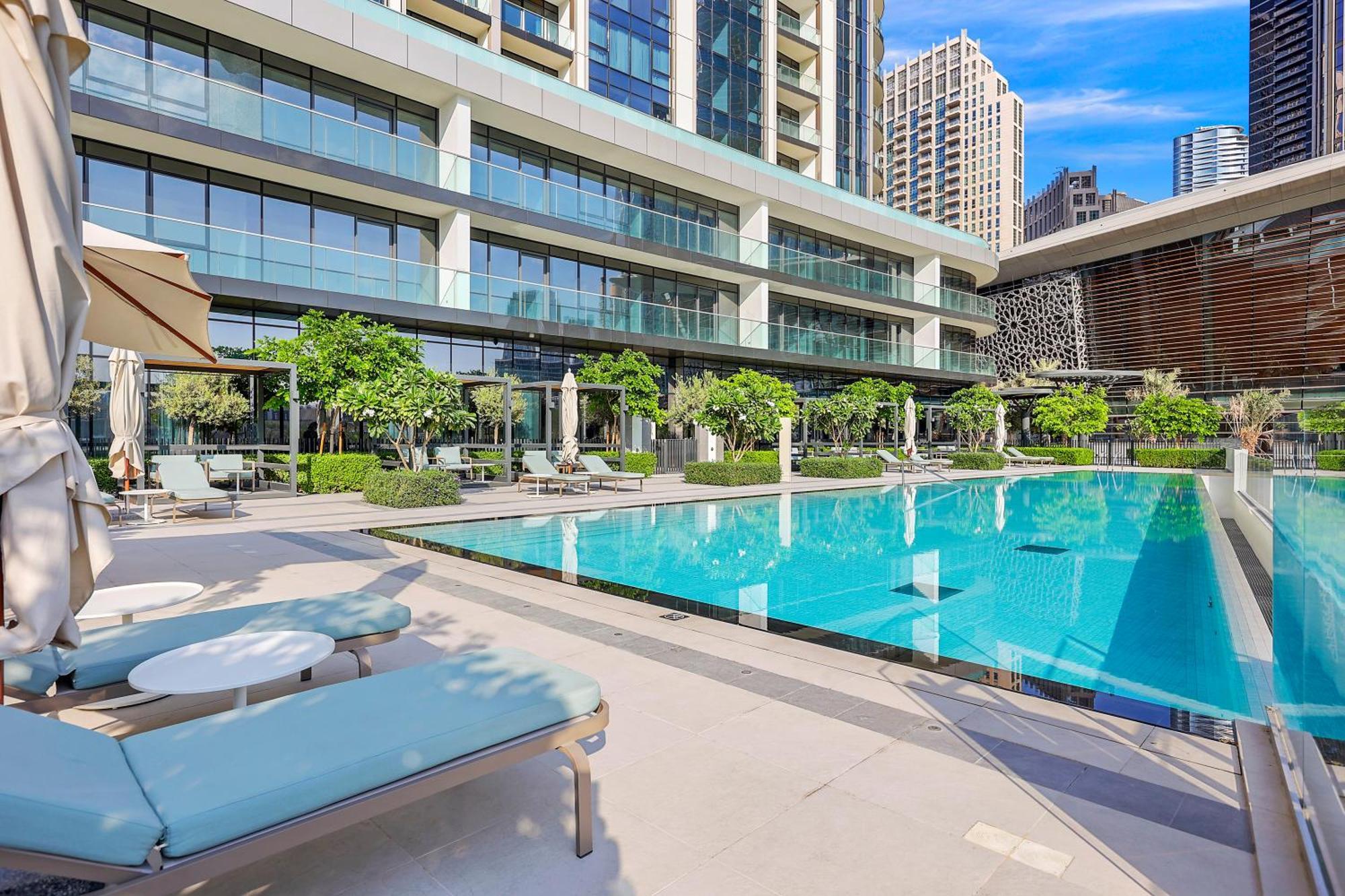First Class 1br Charming View * Dubai