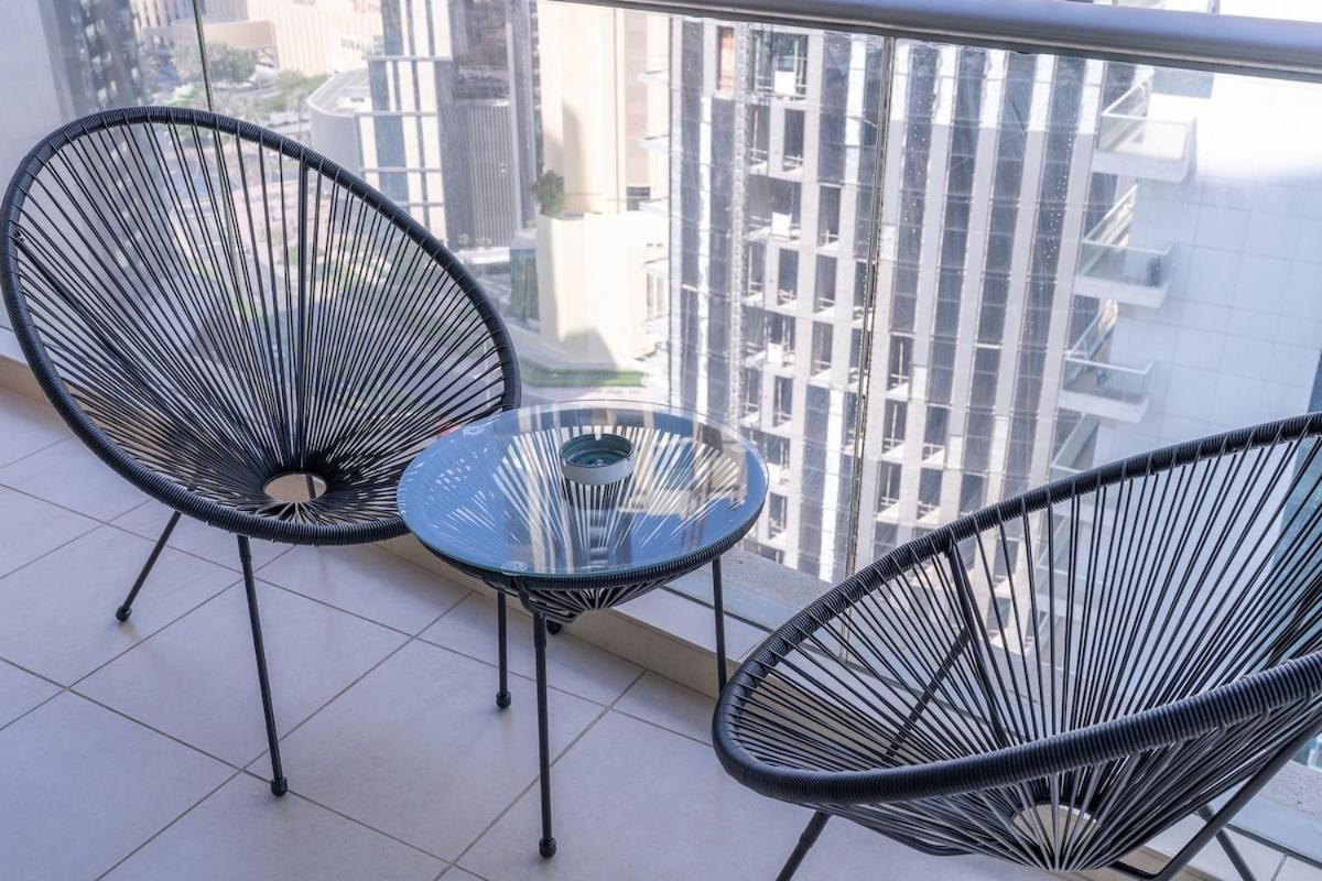 Delightful 1-bedroom Retreat At Burj Views In Downtown Apartamento Dubai