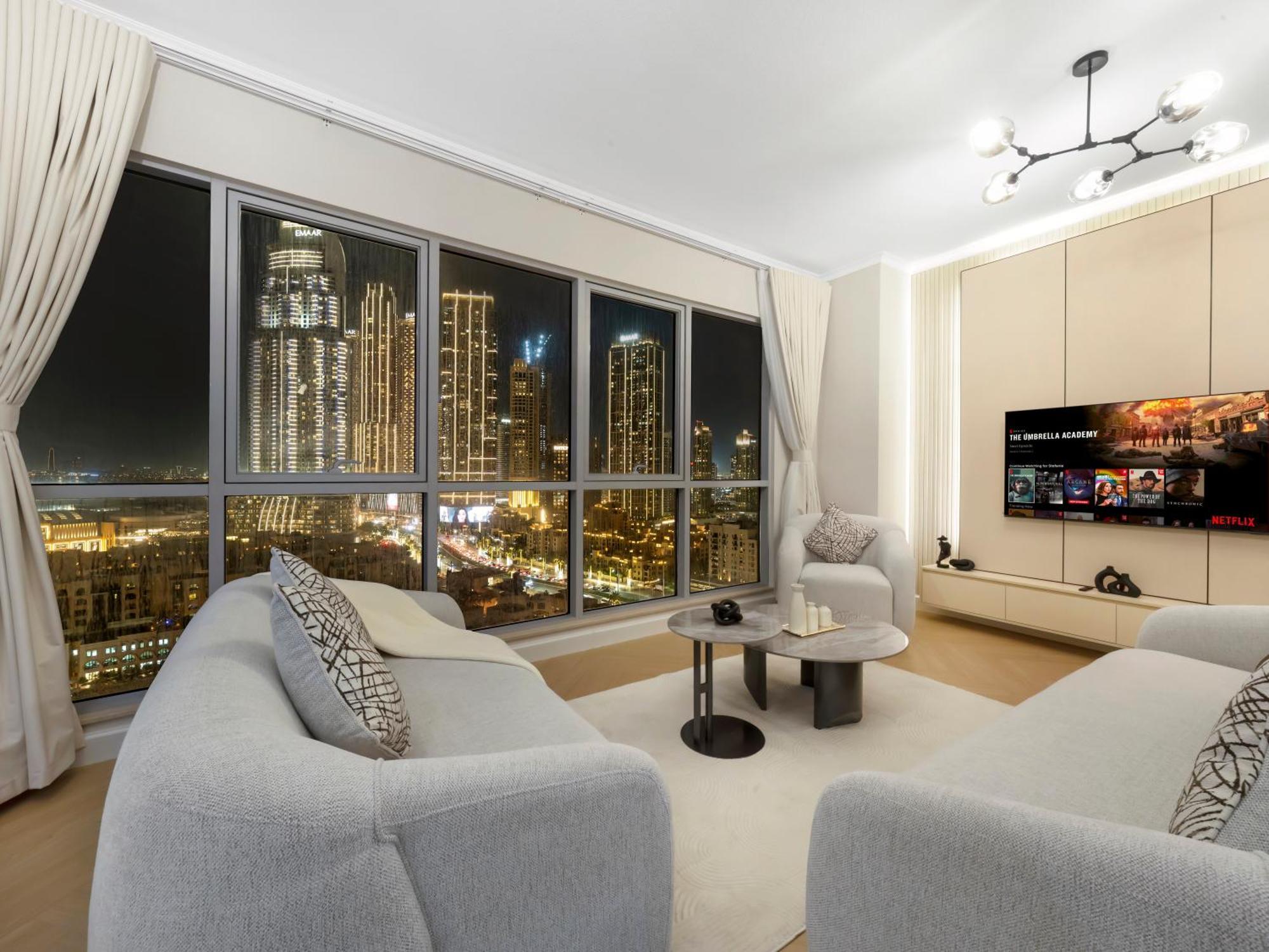 4 Bhk In Downtown With Iconic Burj Khalifa Views, 2 Minutes Walk To Mall Apartamento Dubái