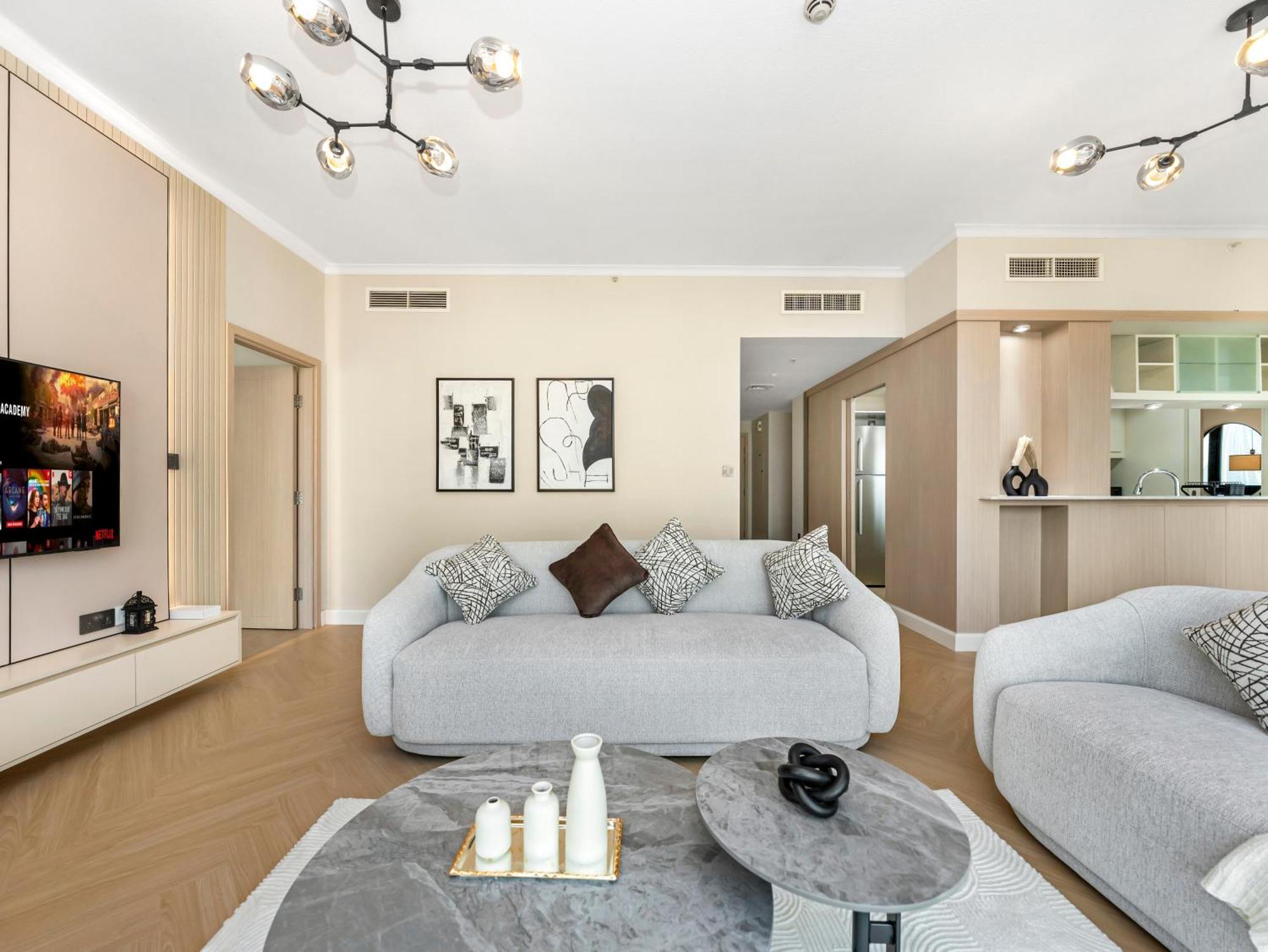 4 Bhk In Downtown With Iconic Burj Khalifa Views, 2 Minutes Walk To Mall * Dubái