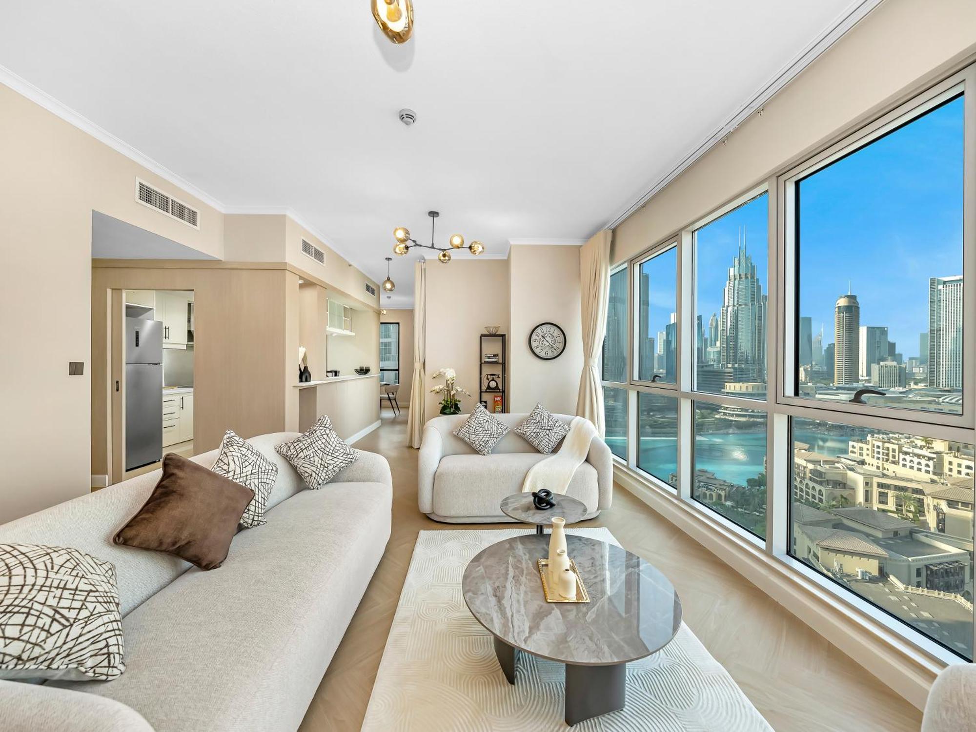 Apartamento 4 Bhk In Downtown With Iconic Burj Khalifa Views, 2 Minutes Walk To Mall *