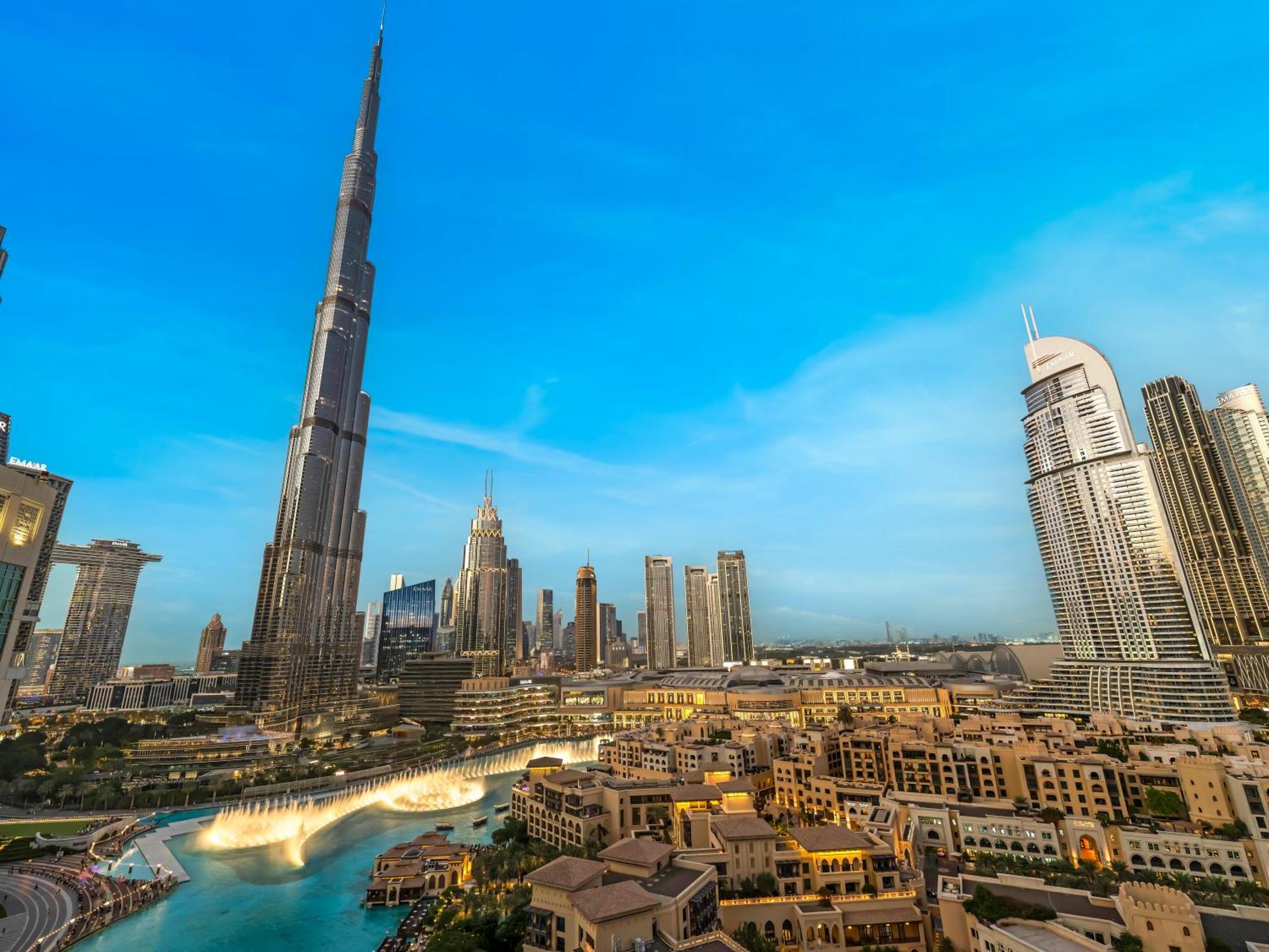 4 Bhk In Downtown With Iconic Burj Khalifa Views, 2 Minutes Walk To Mall Apartamento *